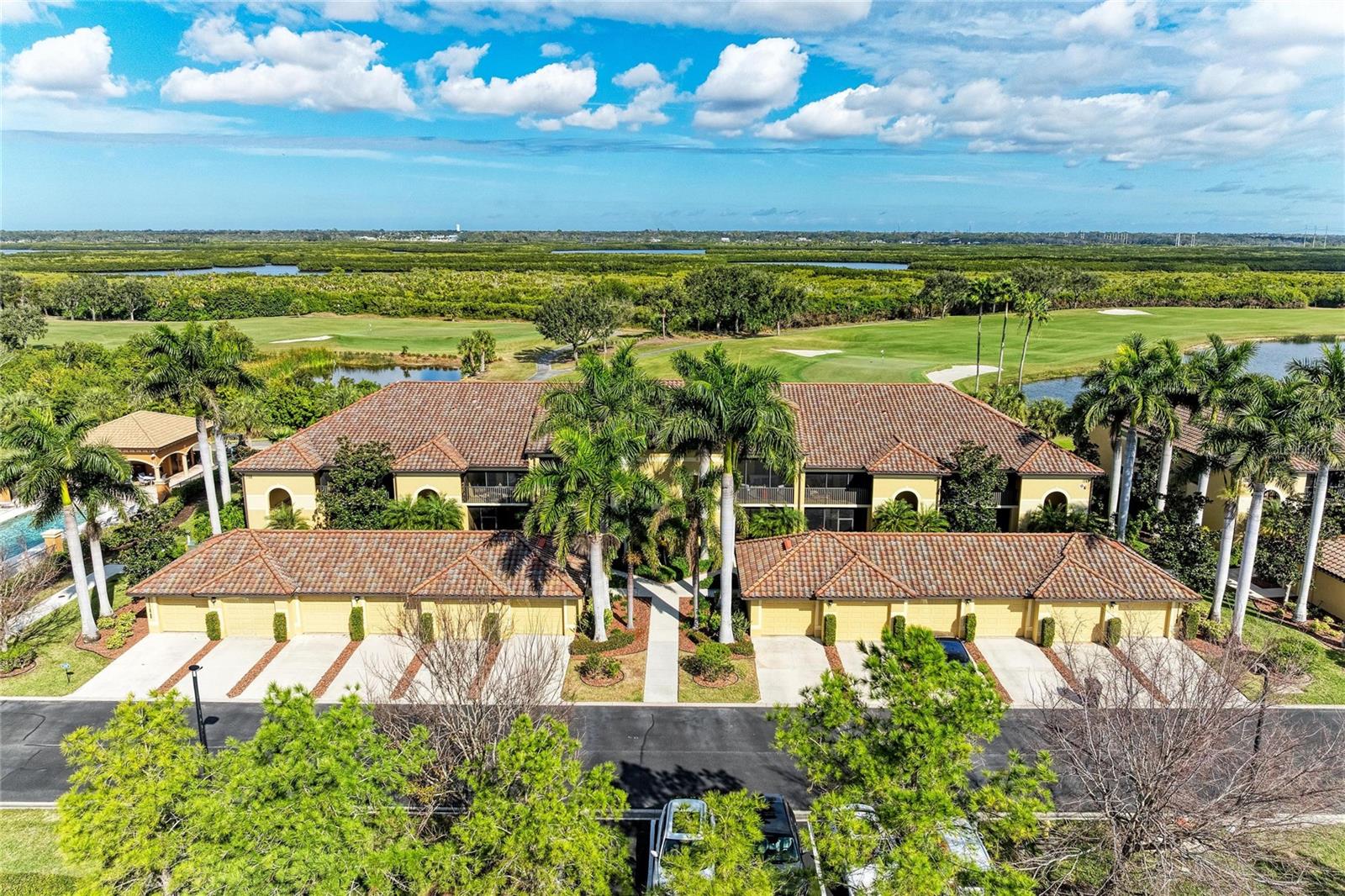 RIVER STRAND - Residential