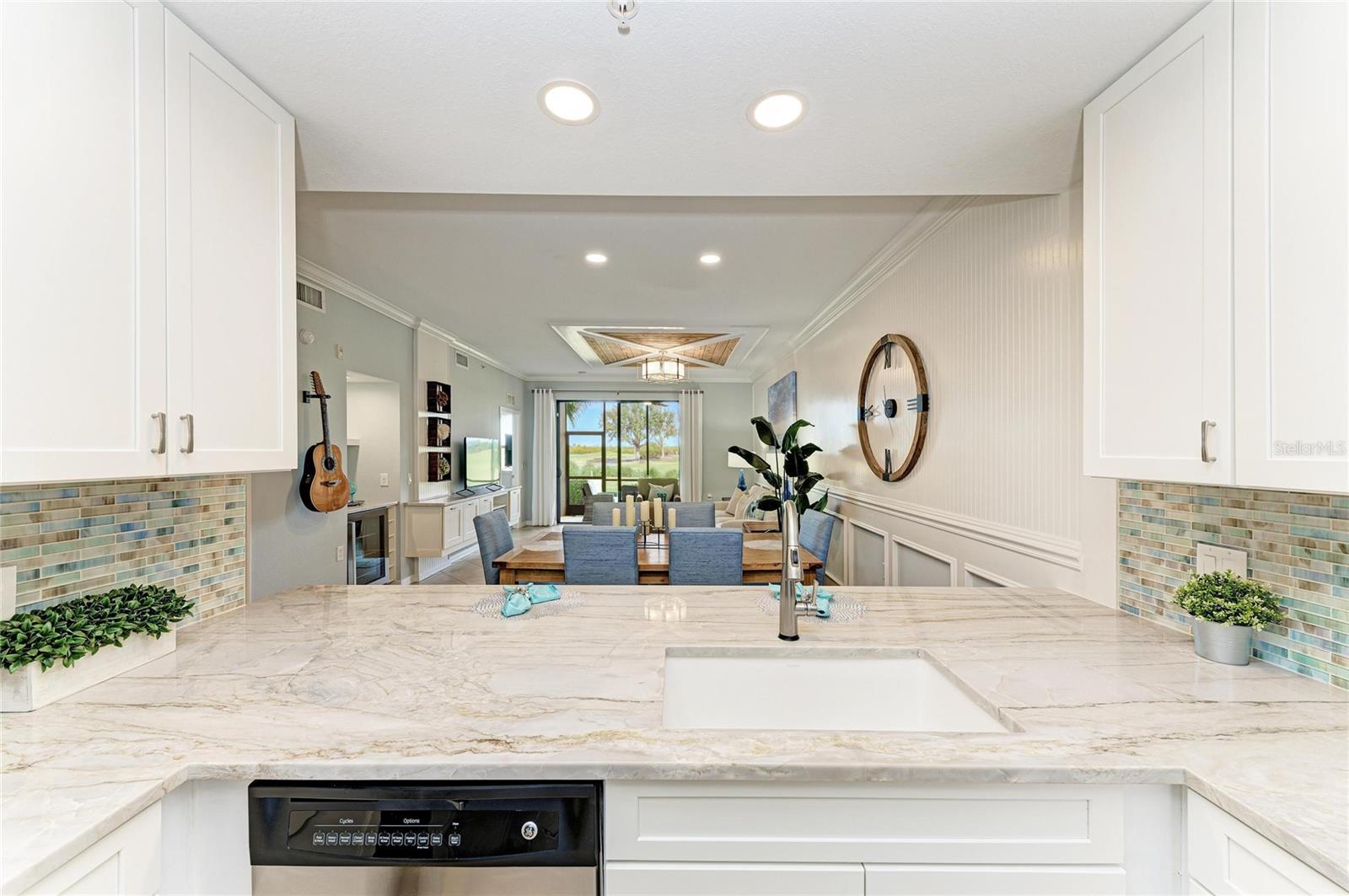 RIVER STRAND - Residential