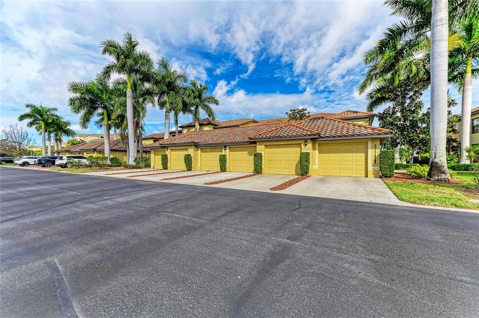 RIVER STRAND - Residential