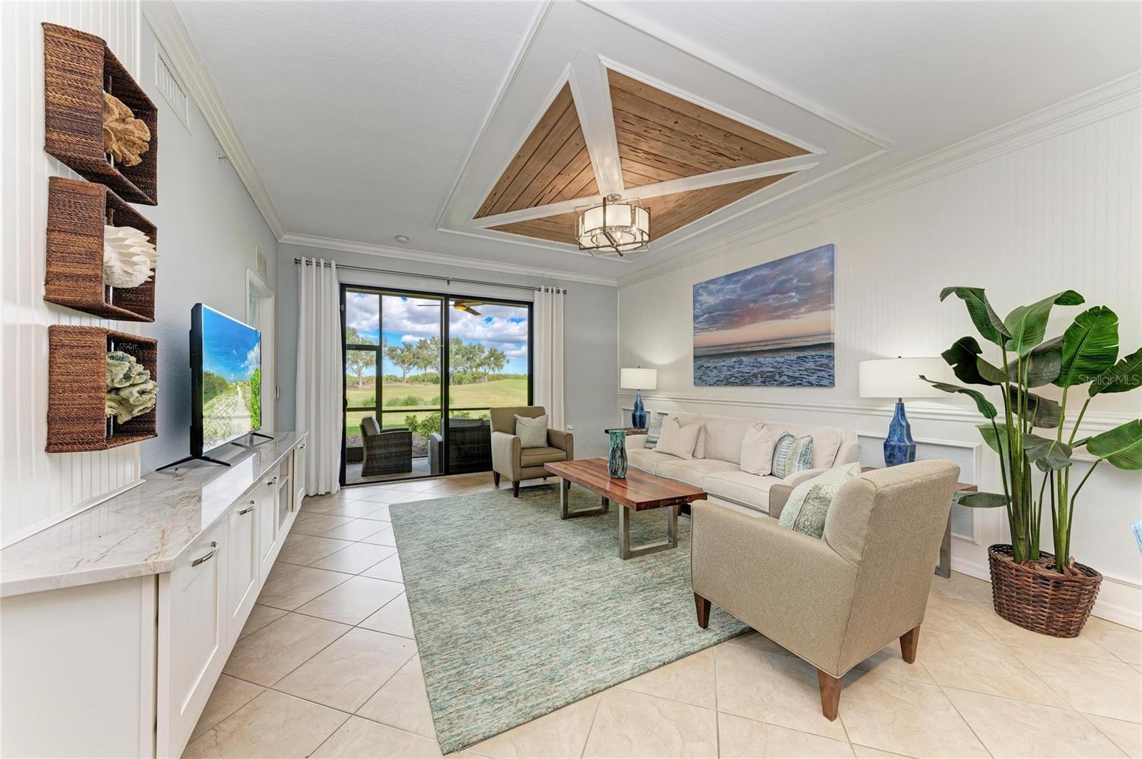 RIVER STRAND - Residential