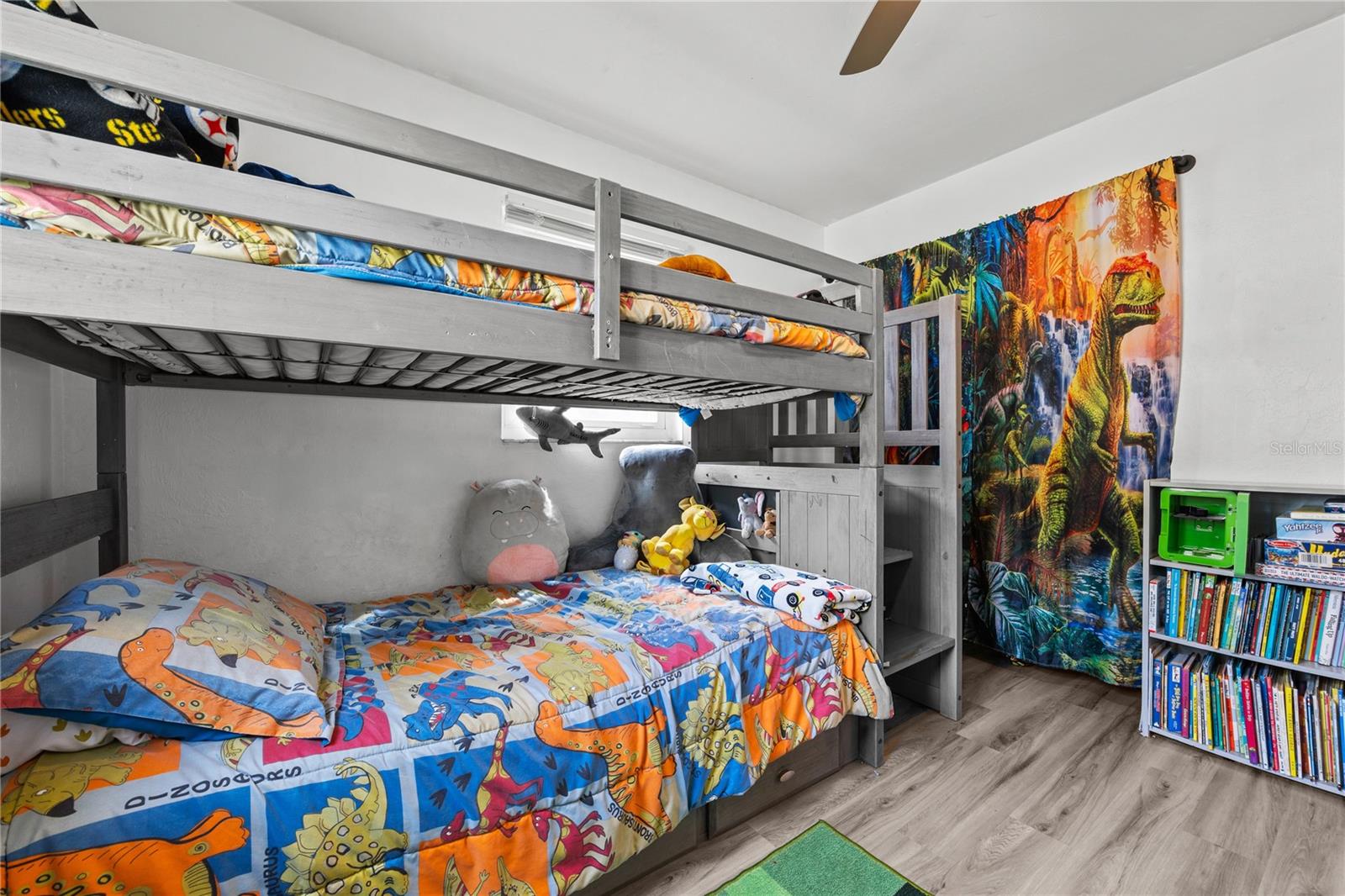 ALACHUA REALTY CO ADD TO ALACHUA - Residential