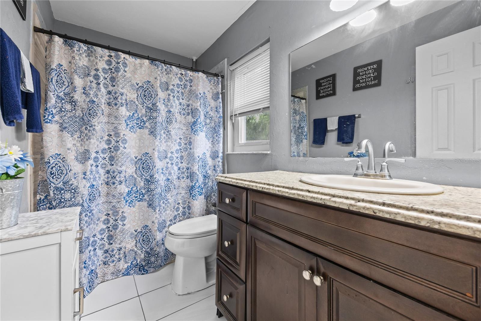 ALACHUA REALTY CO ADD TO ALACHUA - Residential