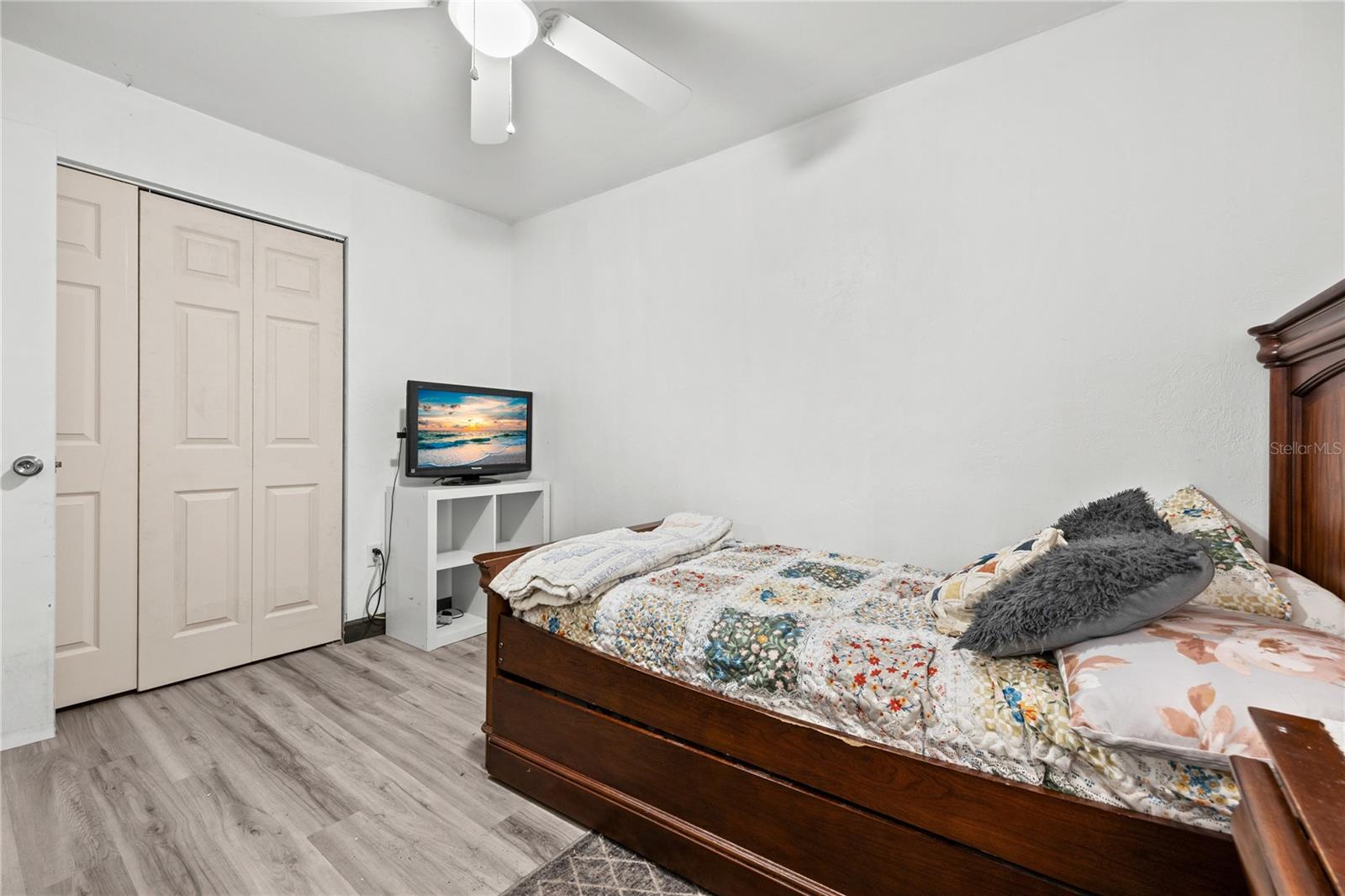 ALACHUA REALTY CO ADD TO ALACHUA - Residential