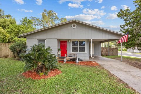 Photo of 14004 NW 158th Avenue, Alachua, FL 32615 (MLS # GC534917) Photo of 14004 NW 158th Avenue, Alachua, FL 32615 (MLS # GC534917)