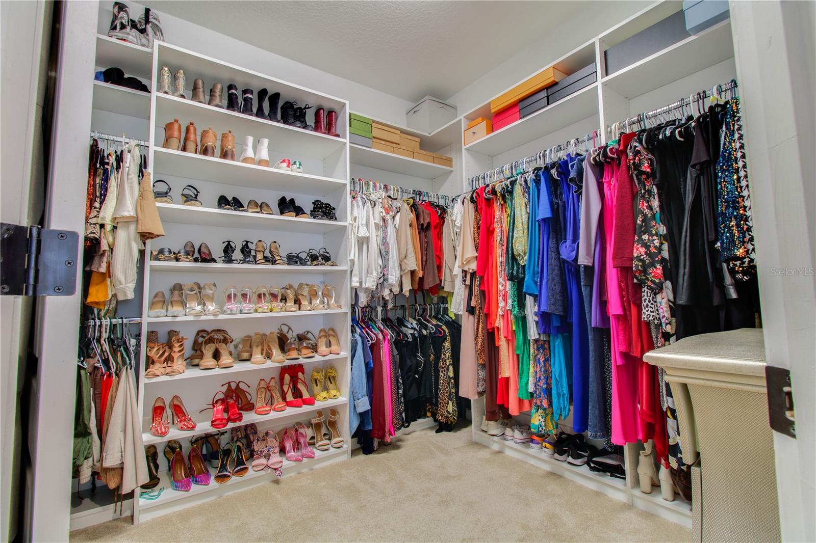 WINDWARD/LK CONWAY CONDO - Residential Lease