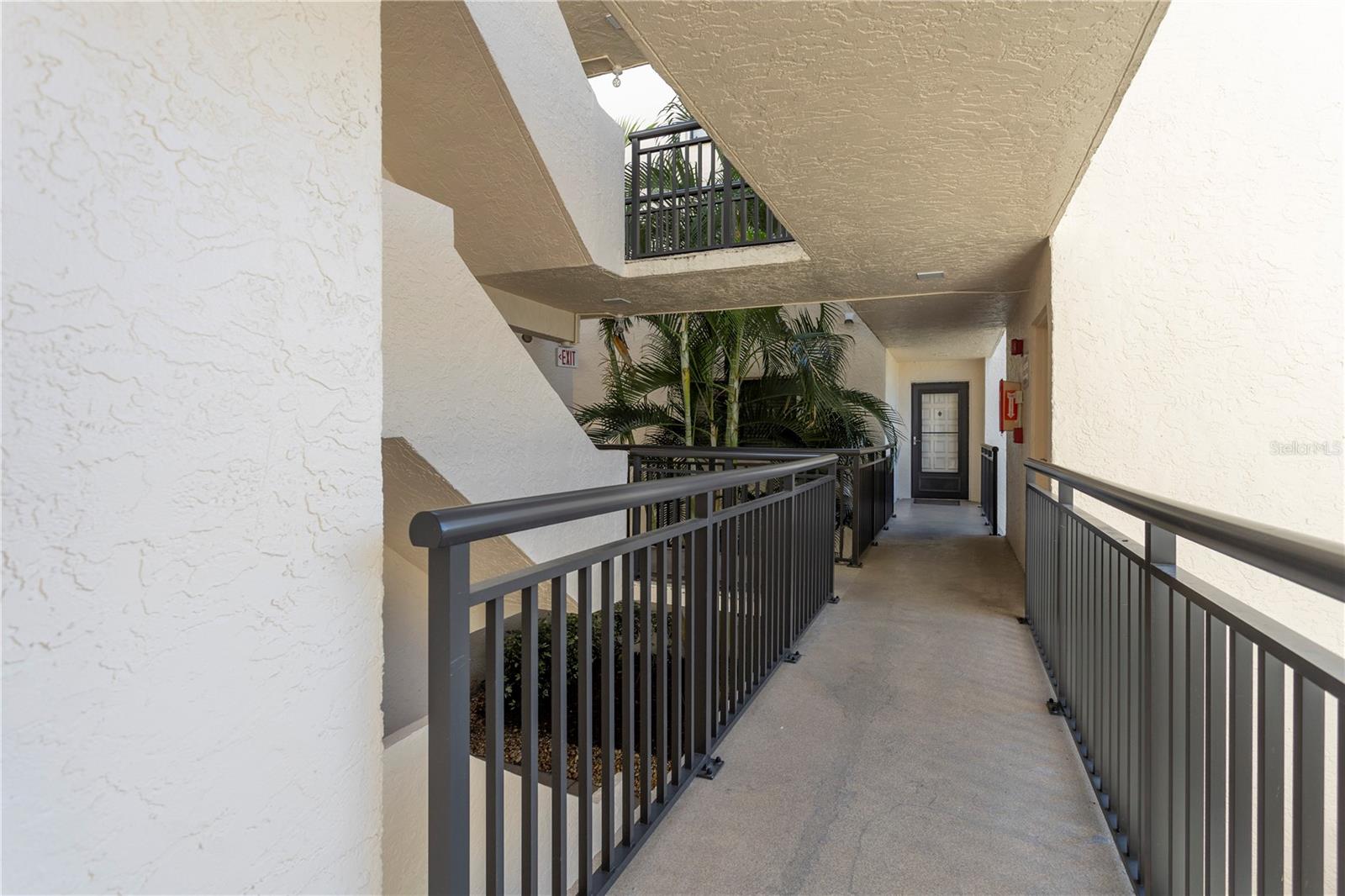 LA PUERTA DEL SOL CONDO - Residential