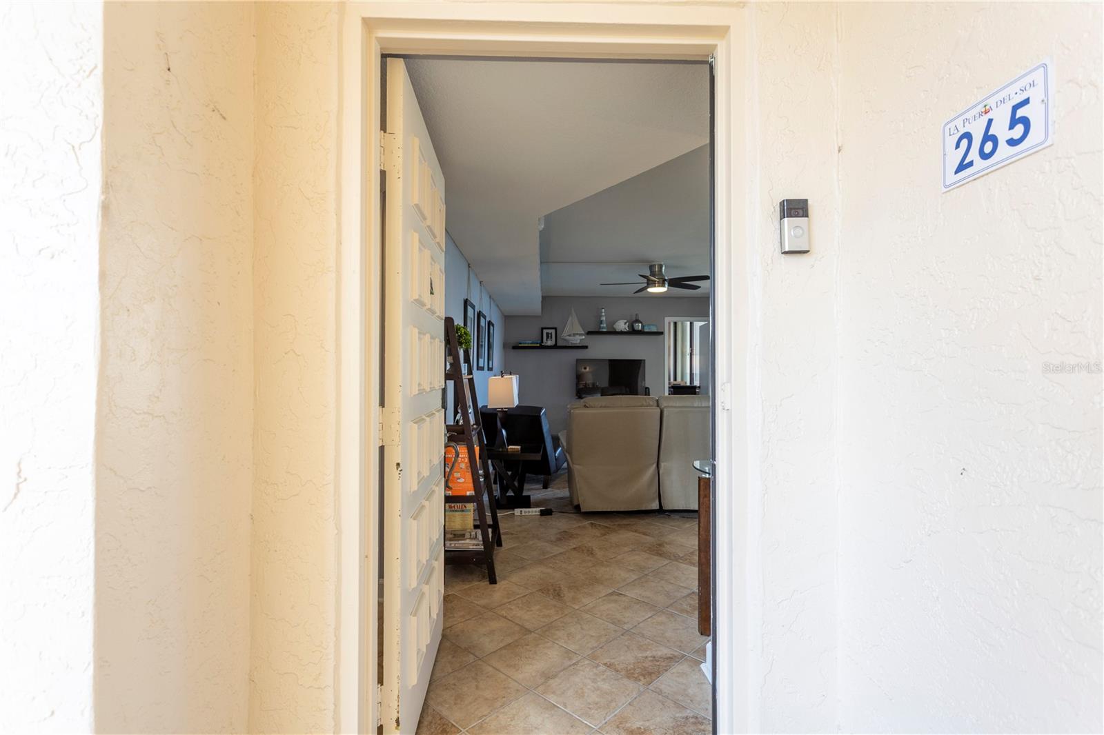 LA PUERTA DEL SOL CONDO - Residential