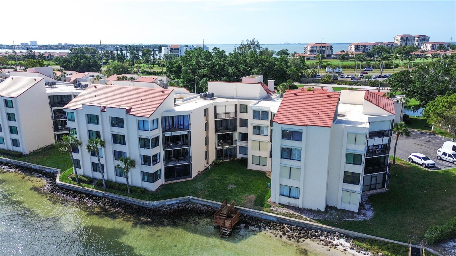 LA PUERTA DEL SOL CONDO - Residential