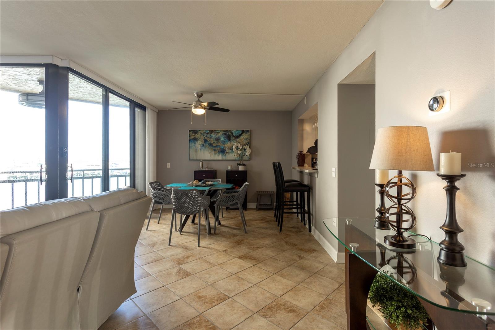 LA PUERTA DEL SOL CONDO - Residential
