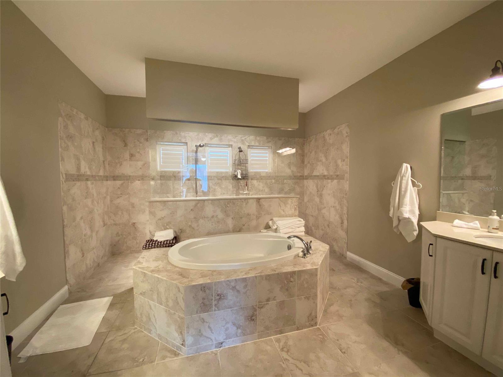 Venetian Bay Ph 1B Unit 01 - Residential