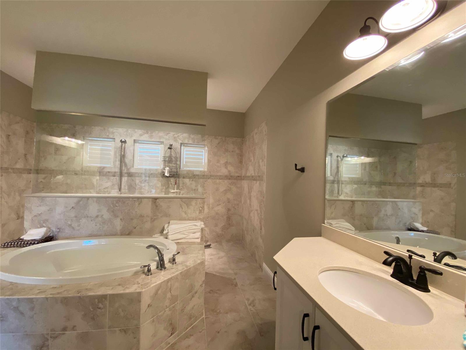 Venetian Bay Ph 1B Unit 01 - Residential