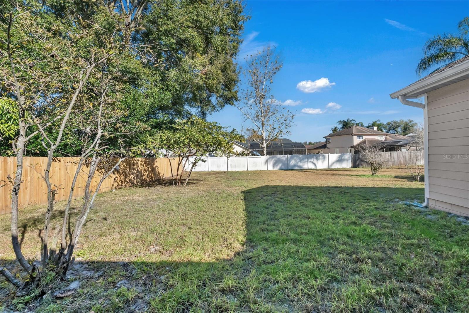 PEMBROOKE - Residential