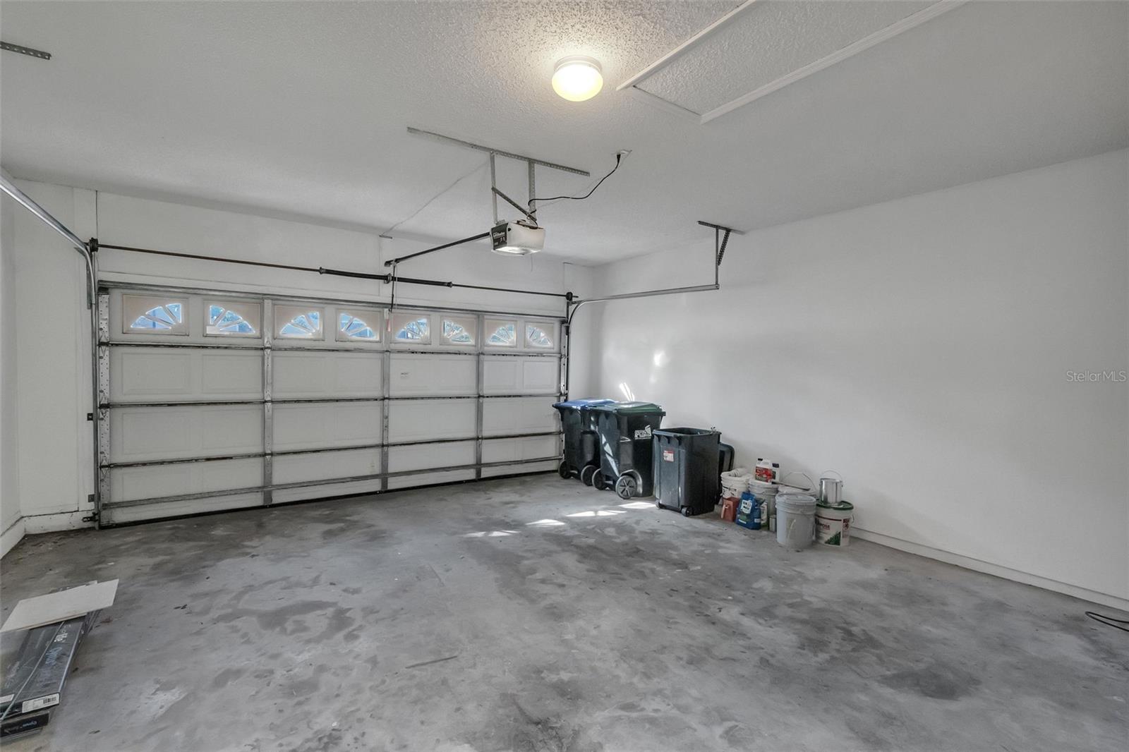 PEMBROOKE - Residential