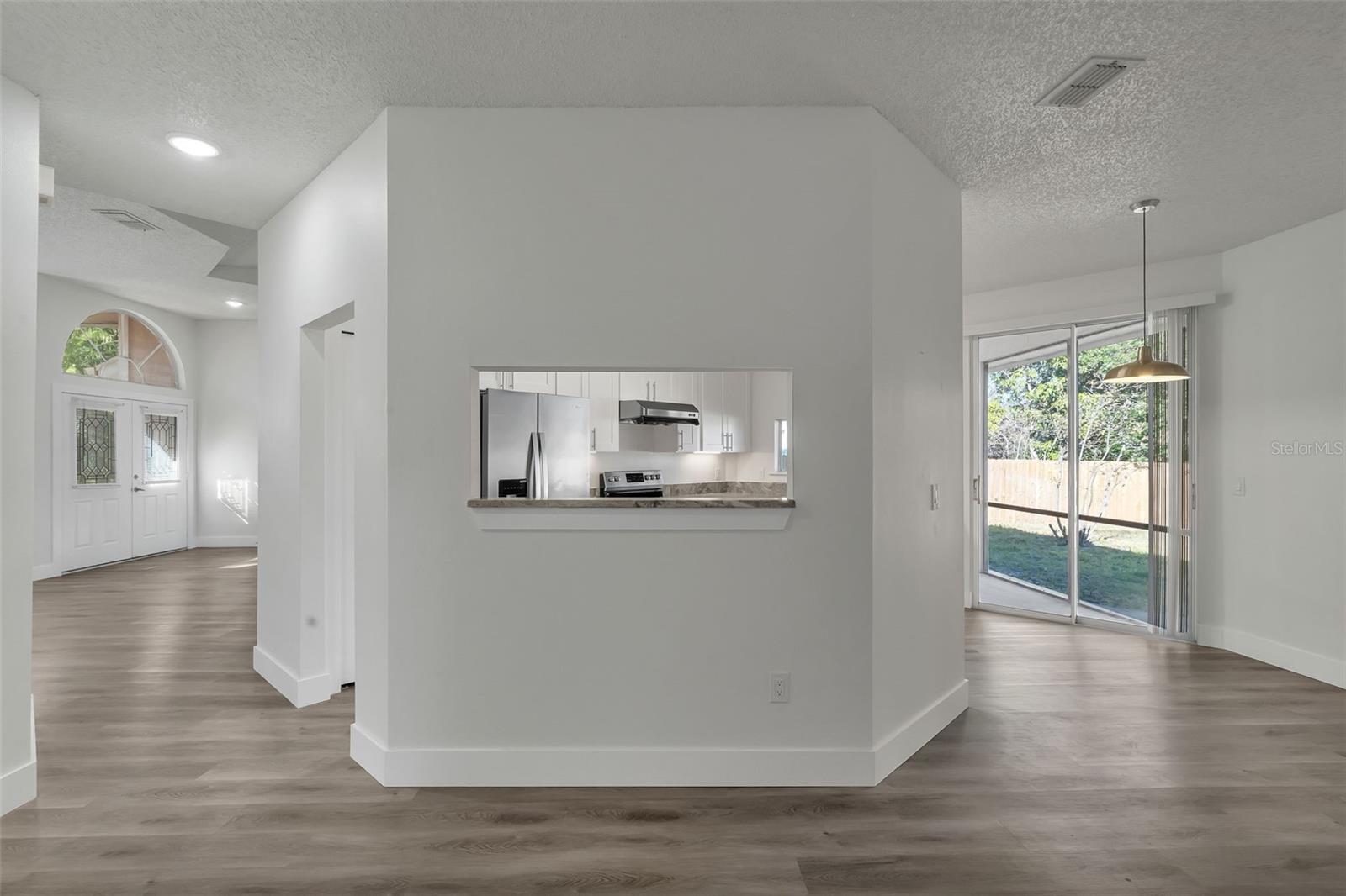 PEMBROOKE - Residential