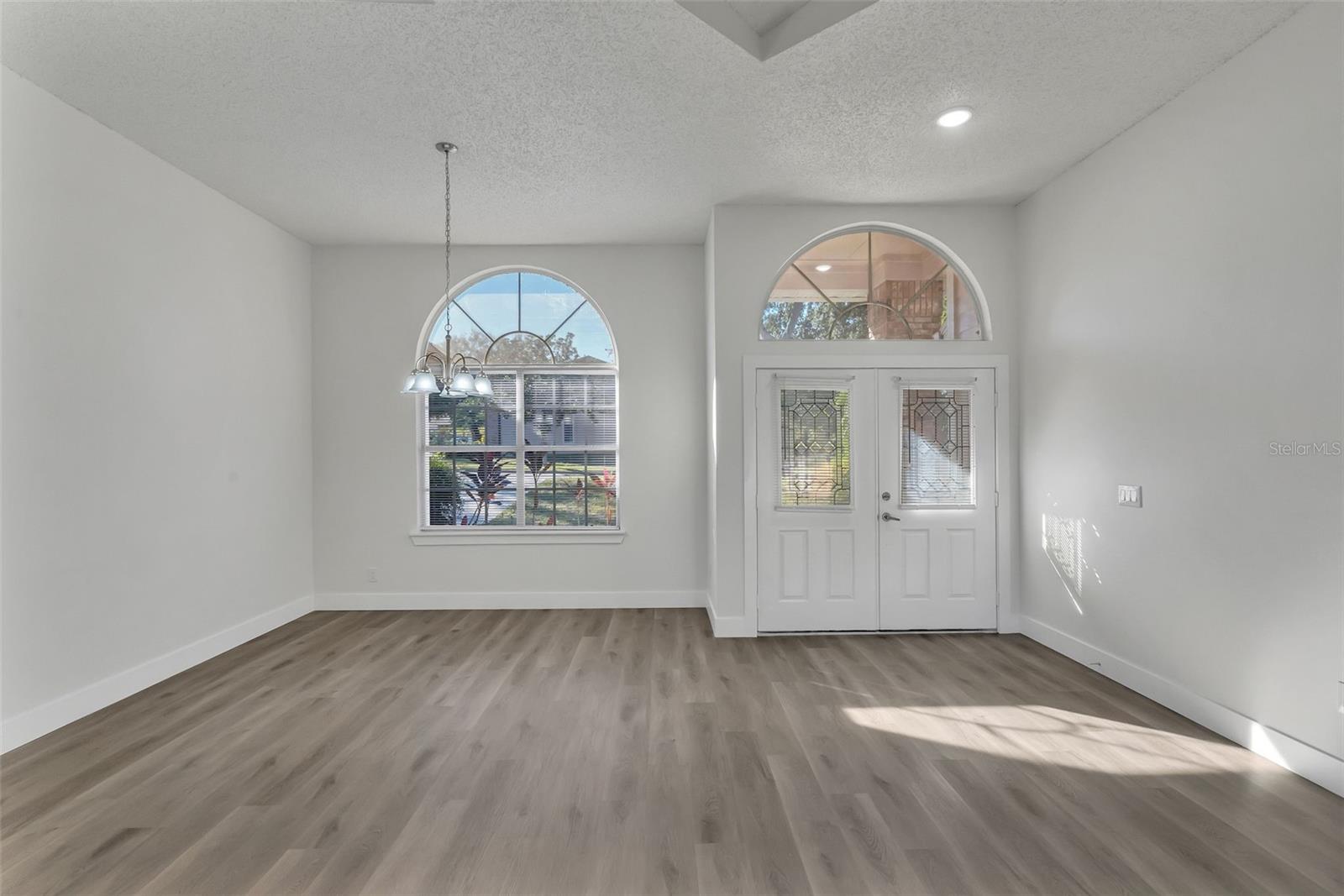 PEMBROOKE - Residential