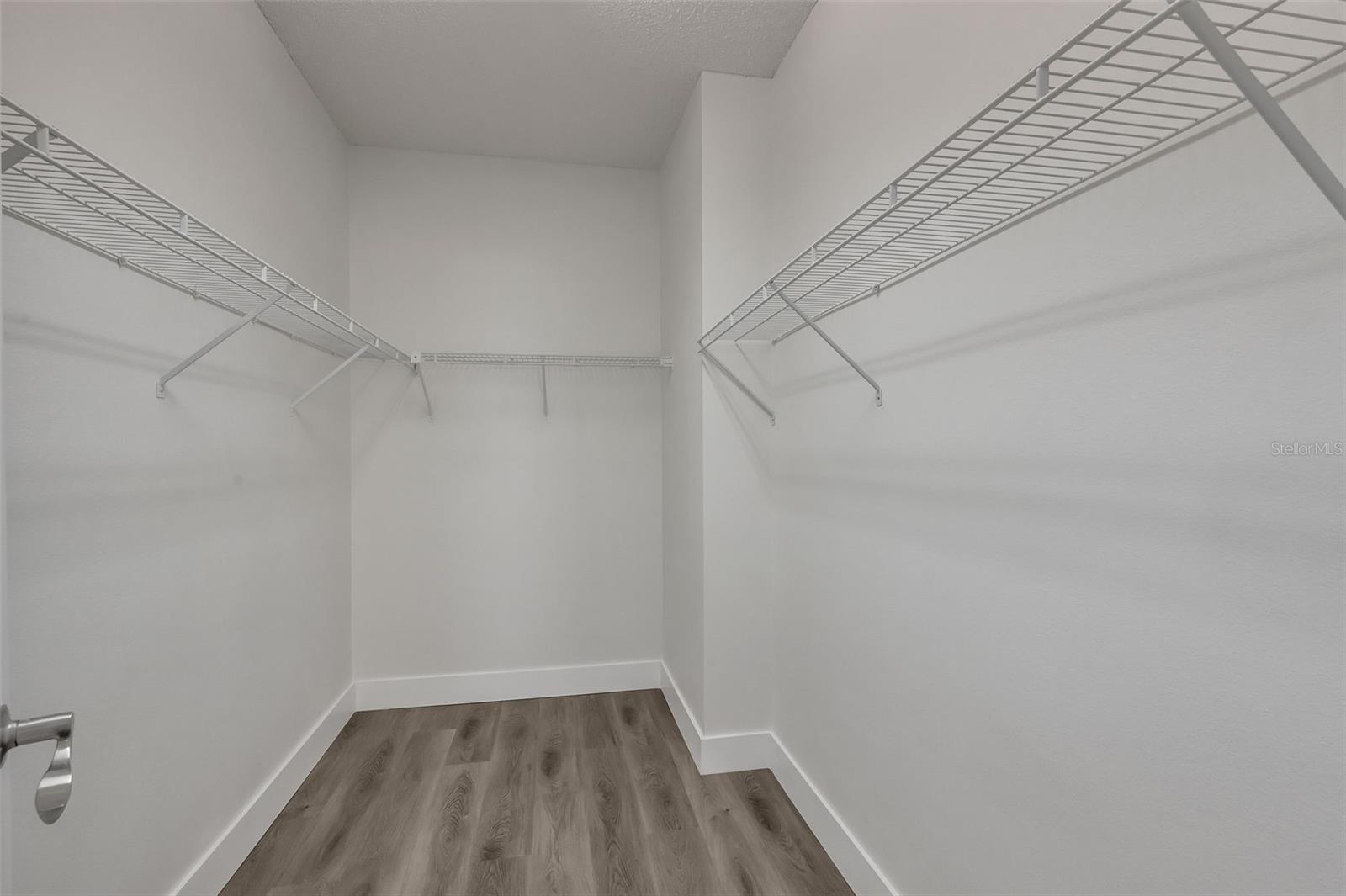 PEMBROOKE - Residential