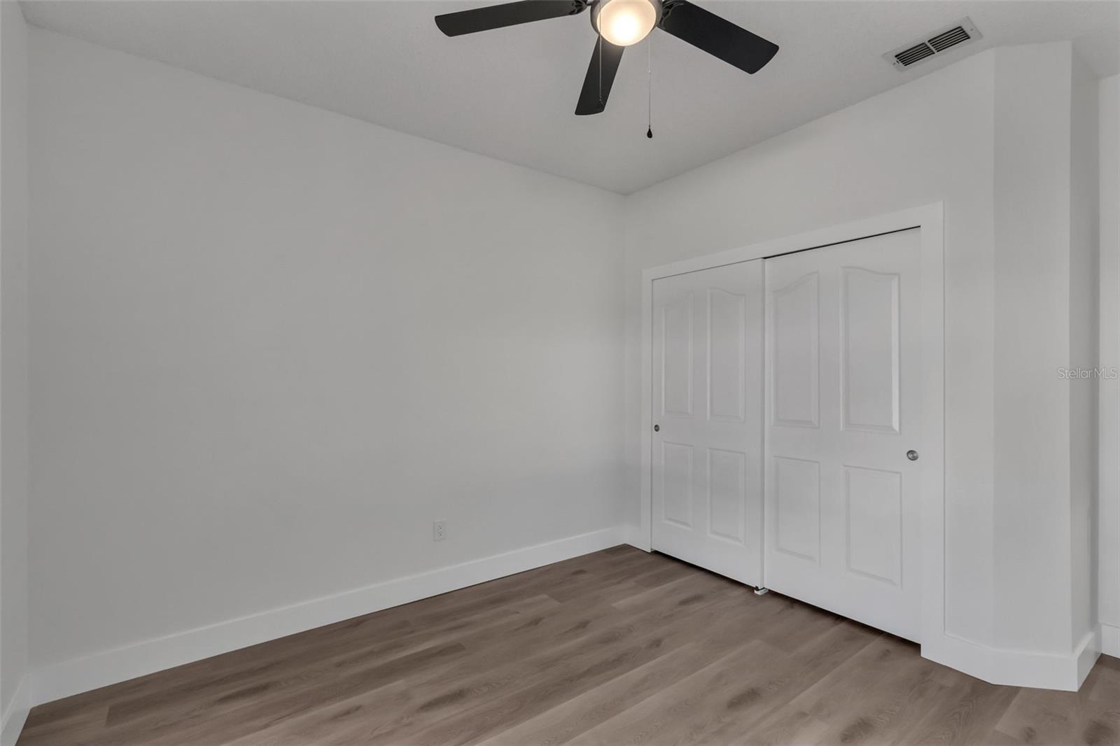 PEMBROOKE - Residential