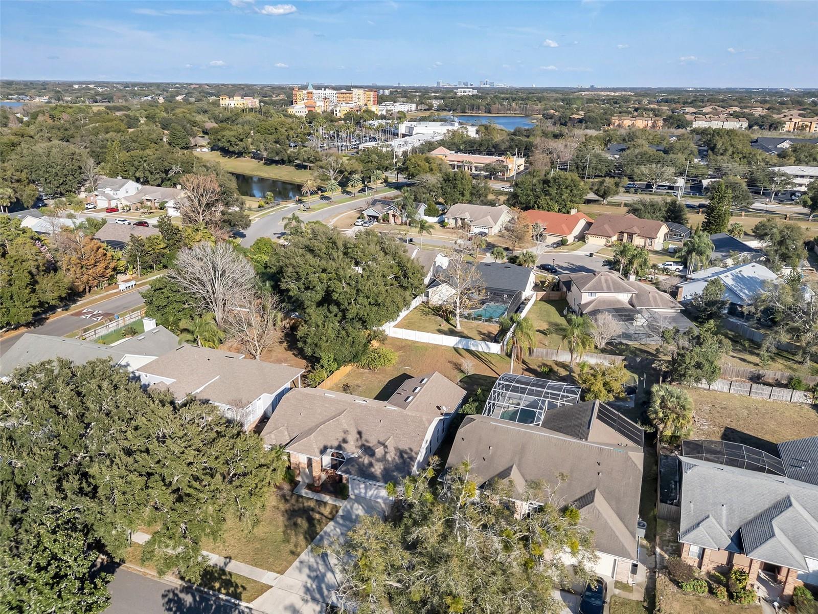 PEMBROOKE - Residential