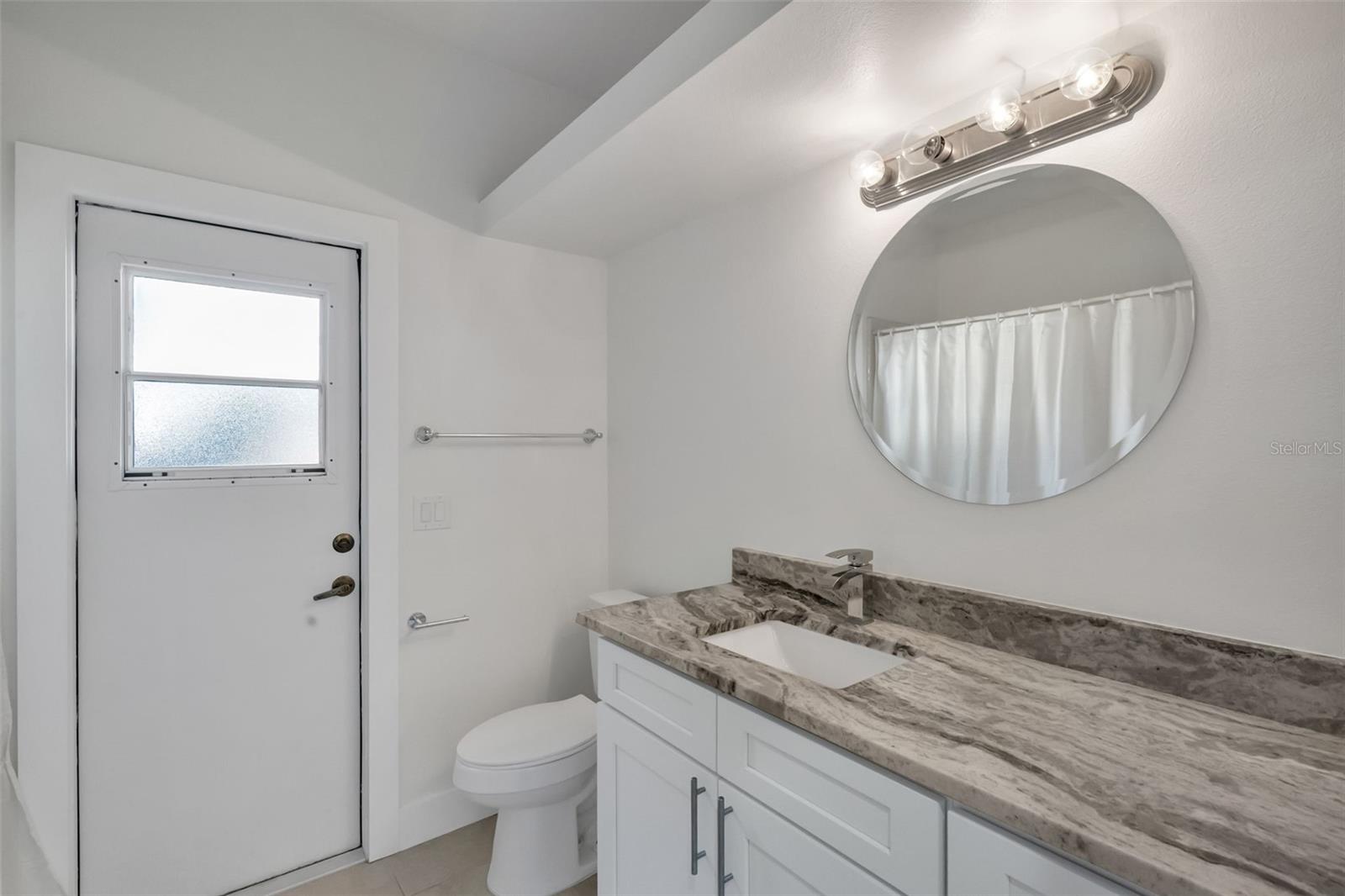 PEMBROOKE - Residential