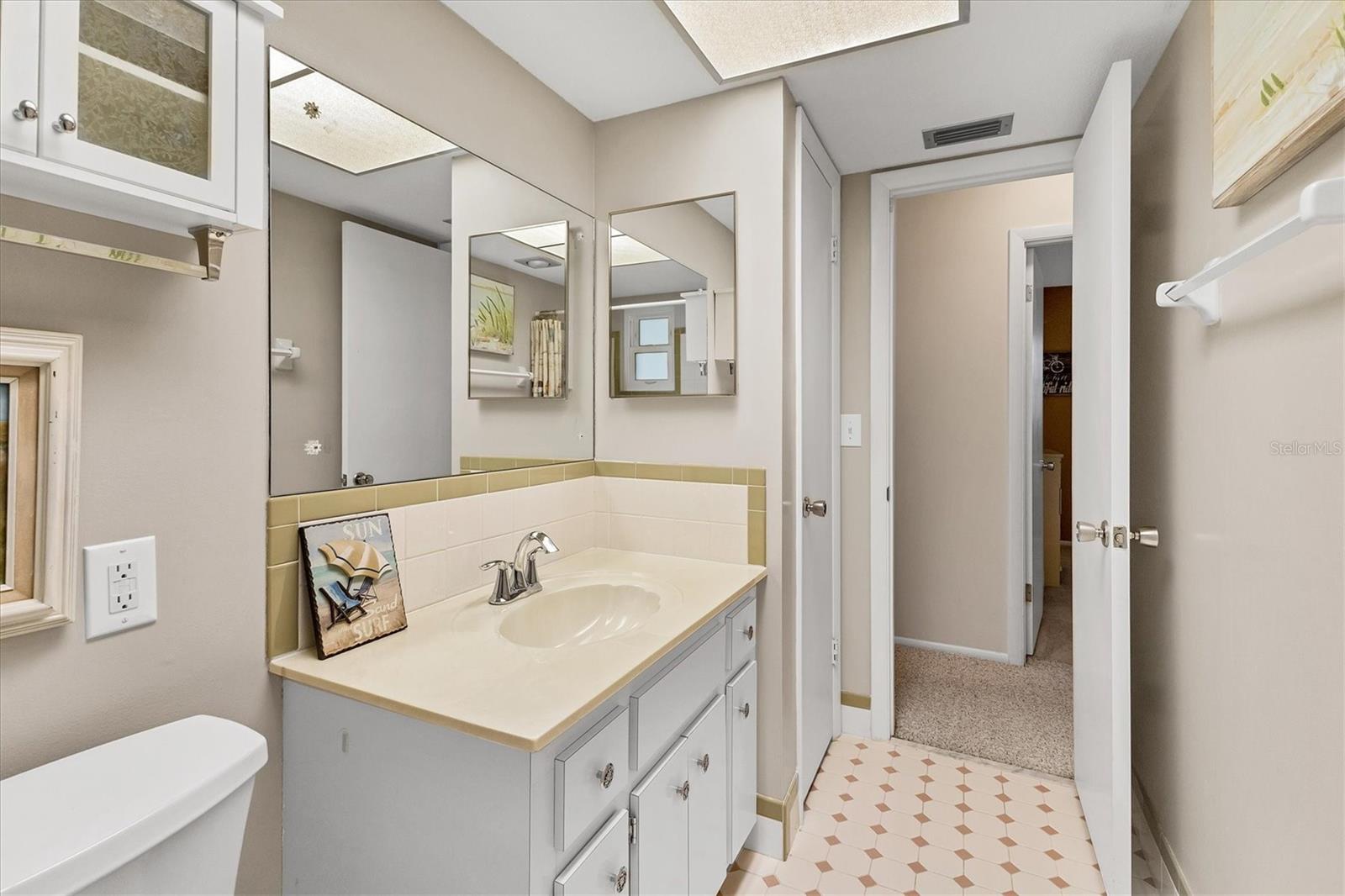 BEACH MANOR VILLAS SOUTH - Residential