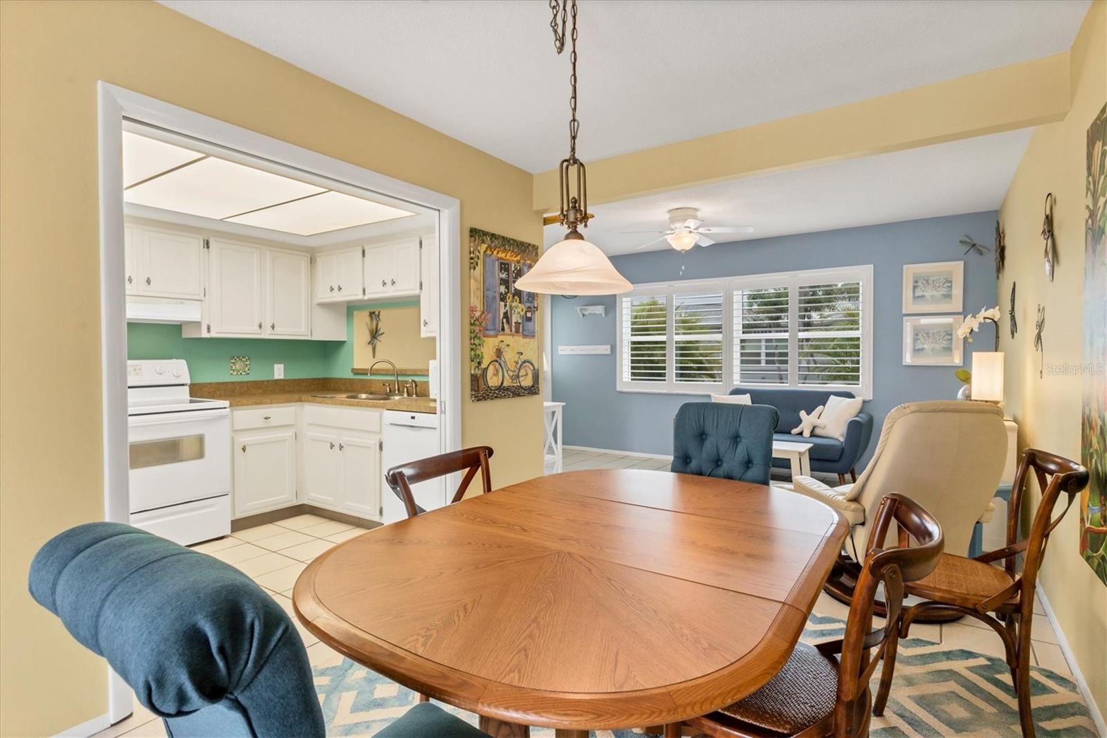 BEACH MANOR VILLAS SOUTH - Residential