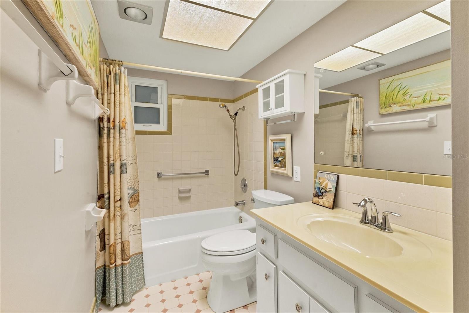 BEACH MANOR VILLAS SOUTH - Residential