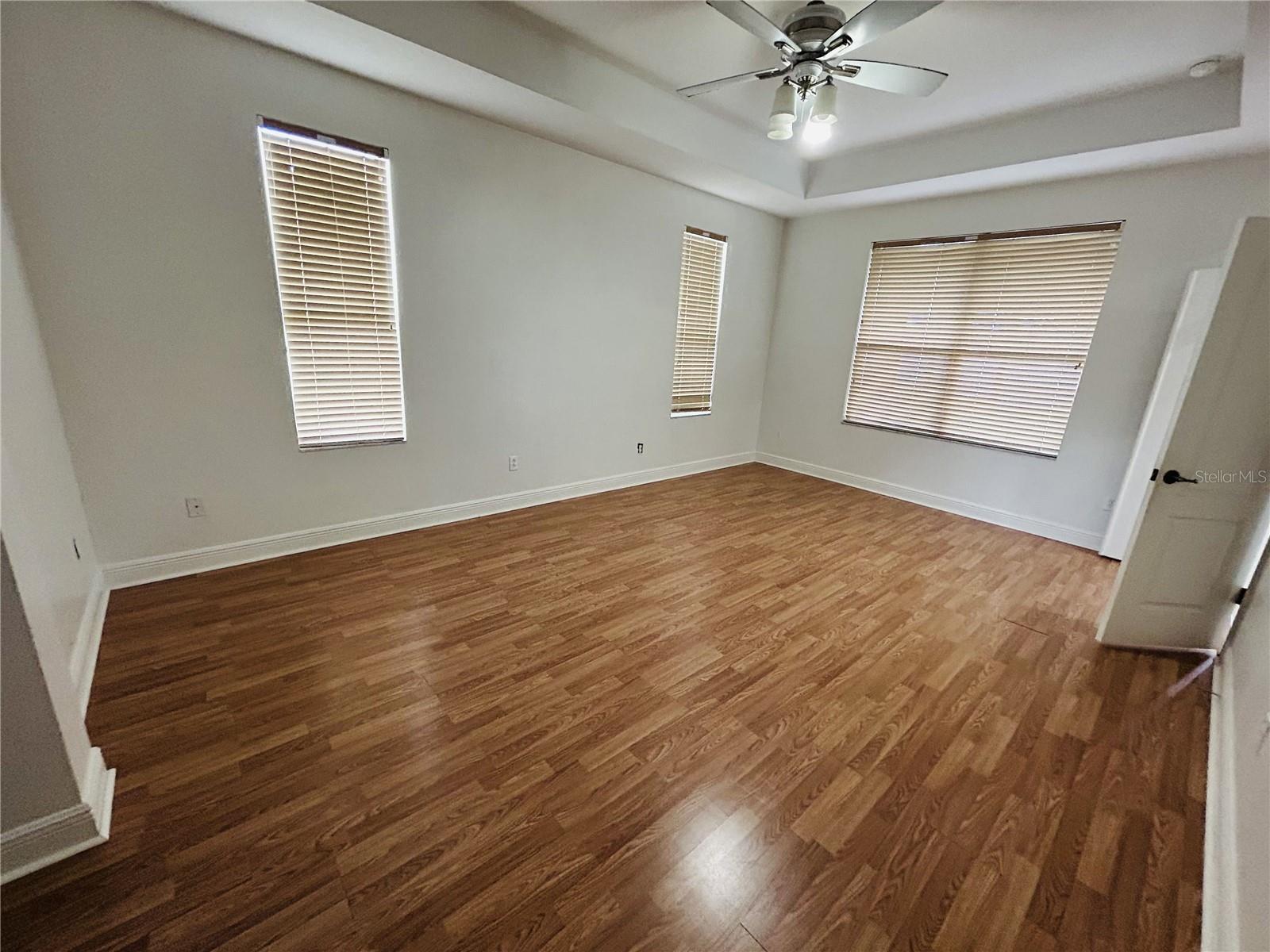 1642 CHANDELLE LANE