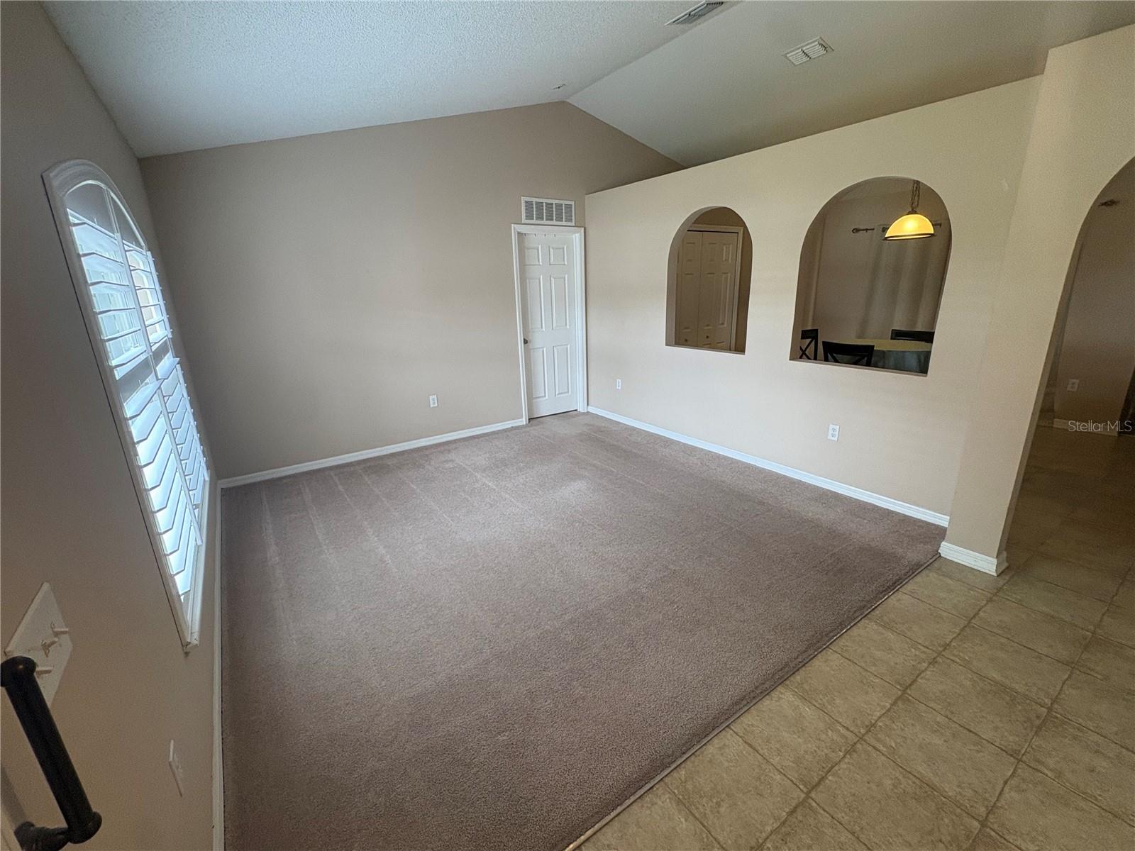 QUEENS COVE PH 04 - Residential