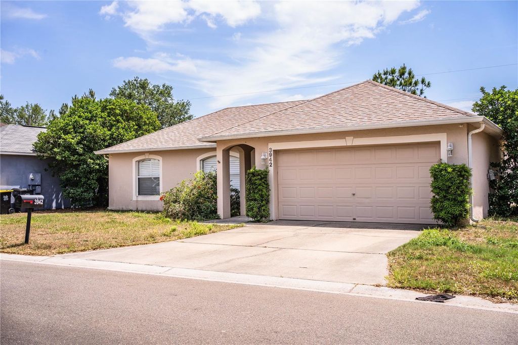 Photo of 3942 Warbler Drive, Winter Haven, FL 33880 (MLS # L4960233)