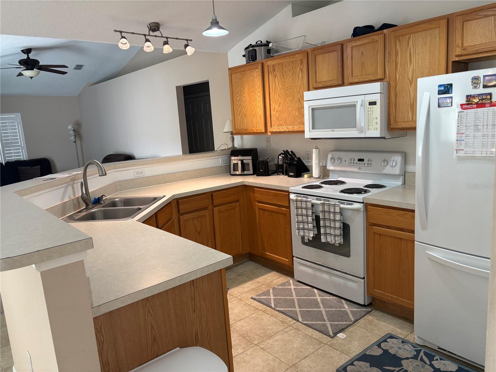 QUEENS COVE PH 04 - Residential