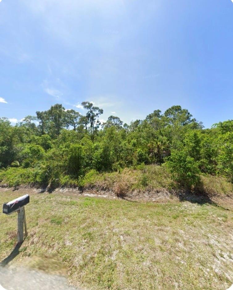 5261 N HUCKLEBERRY LAKE DRIVE