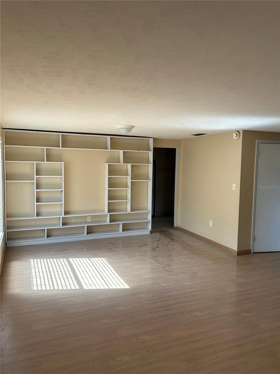 TRADEWINDS 3RD ADD - Residential