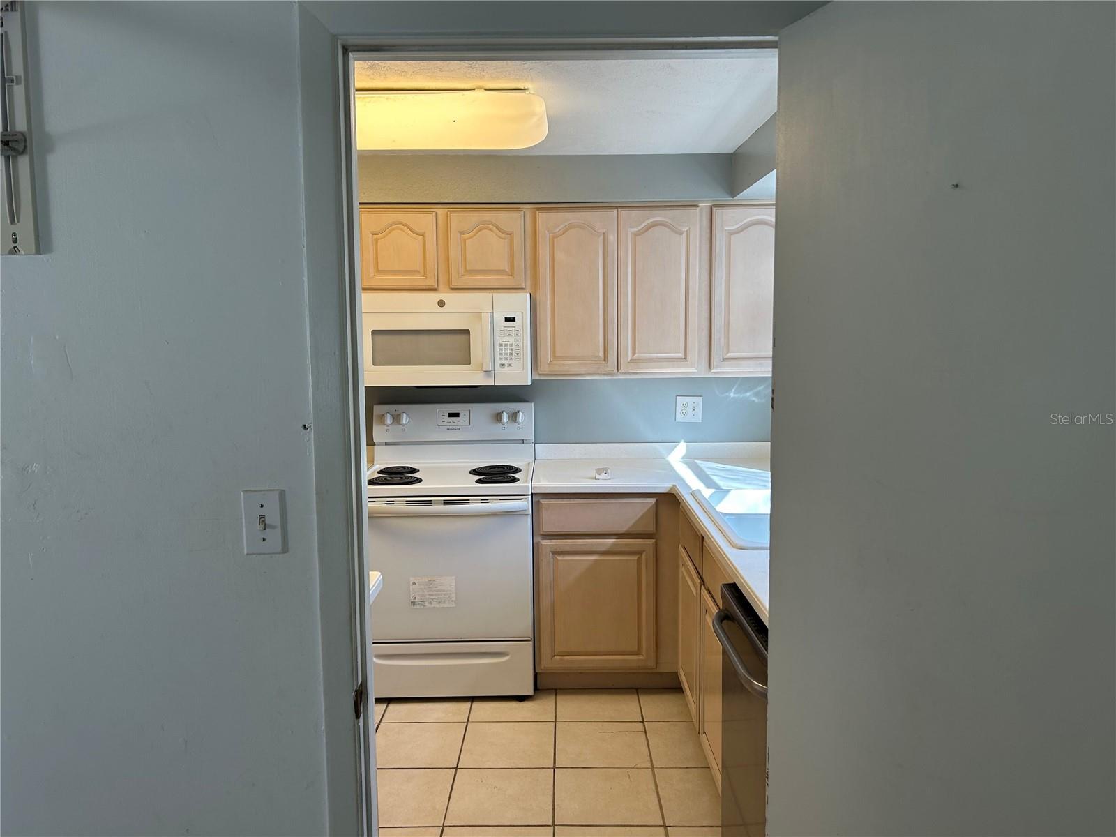 TRADEWINDS 3RD ADD - Residential