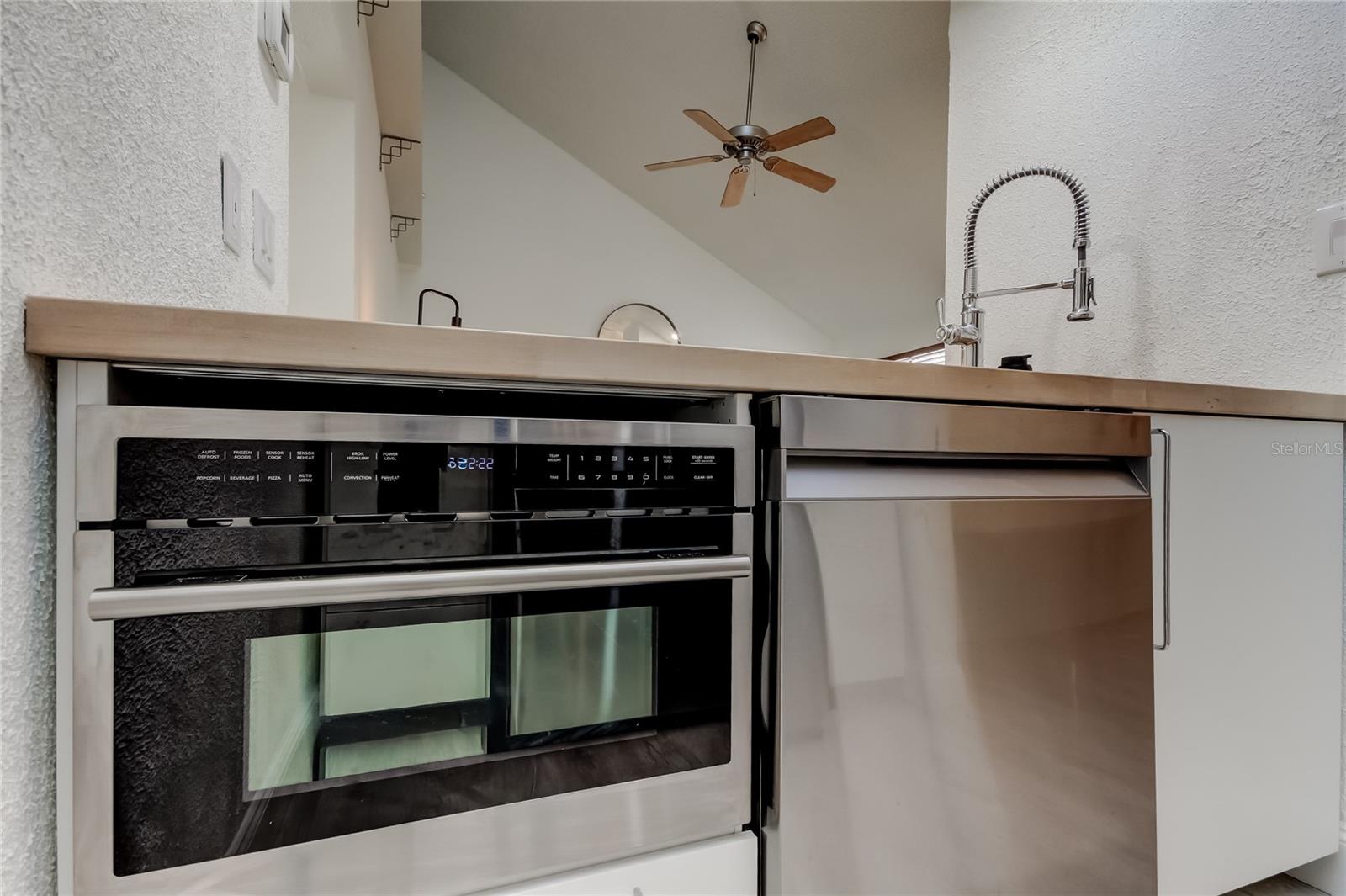 BEACON WOODS VILLAGE - Residential