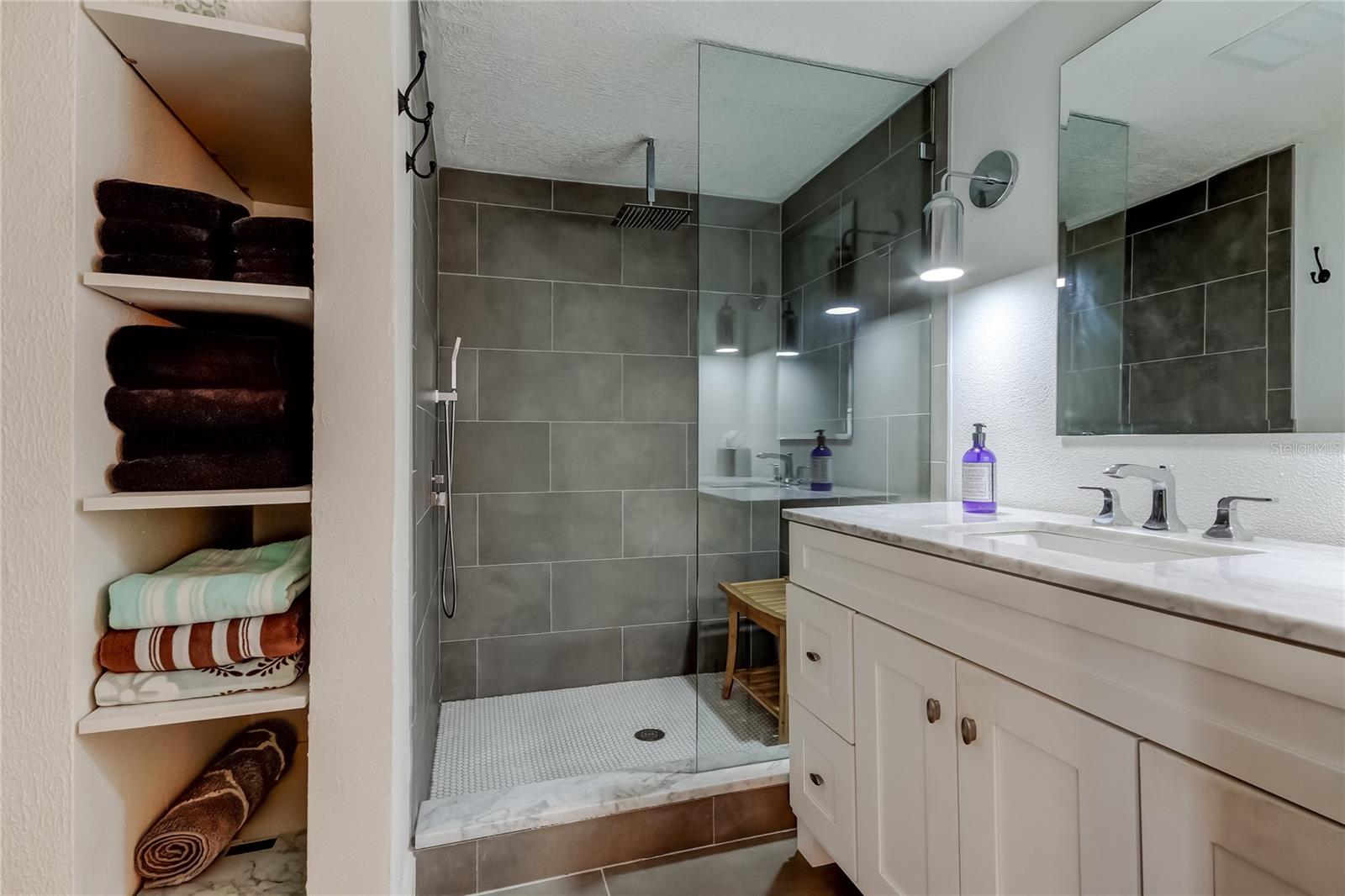 BEACON WOODS VILLAGE - Residential