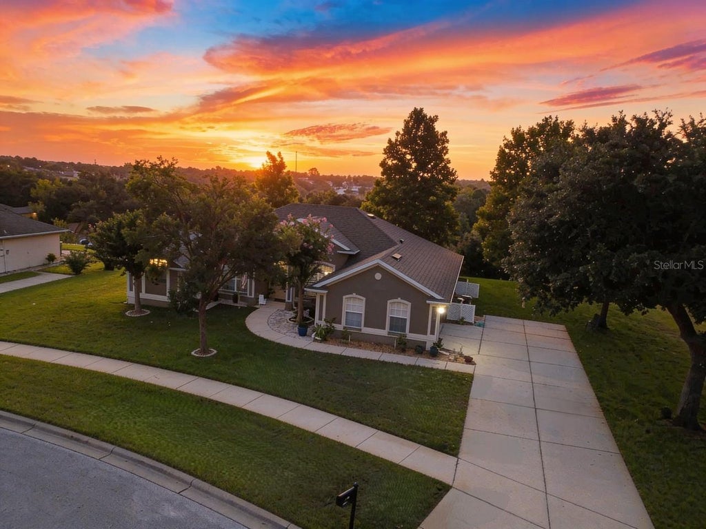 Photo of 12734 Colonnade Circle, Clermont, FL 34711 (MLS # G5115725)