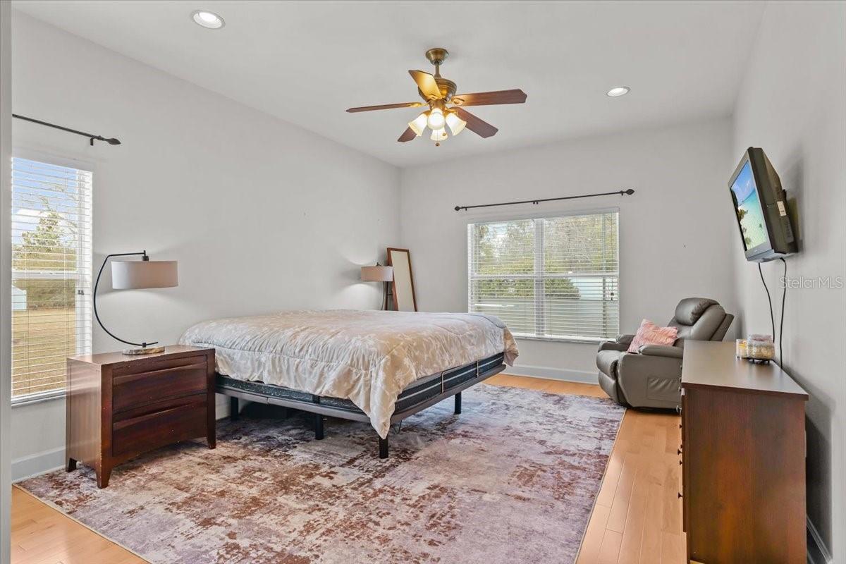 SILVER RIDGE - Residential