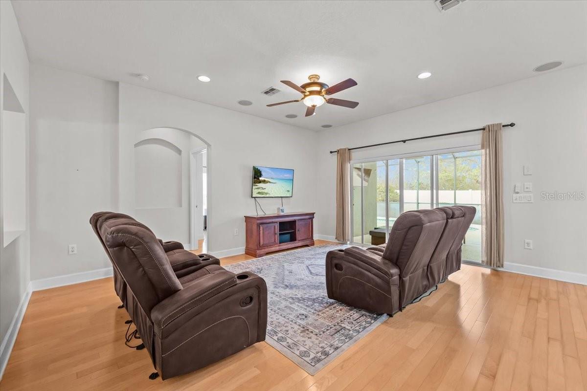 SILVER RIDGE - Residential