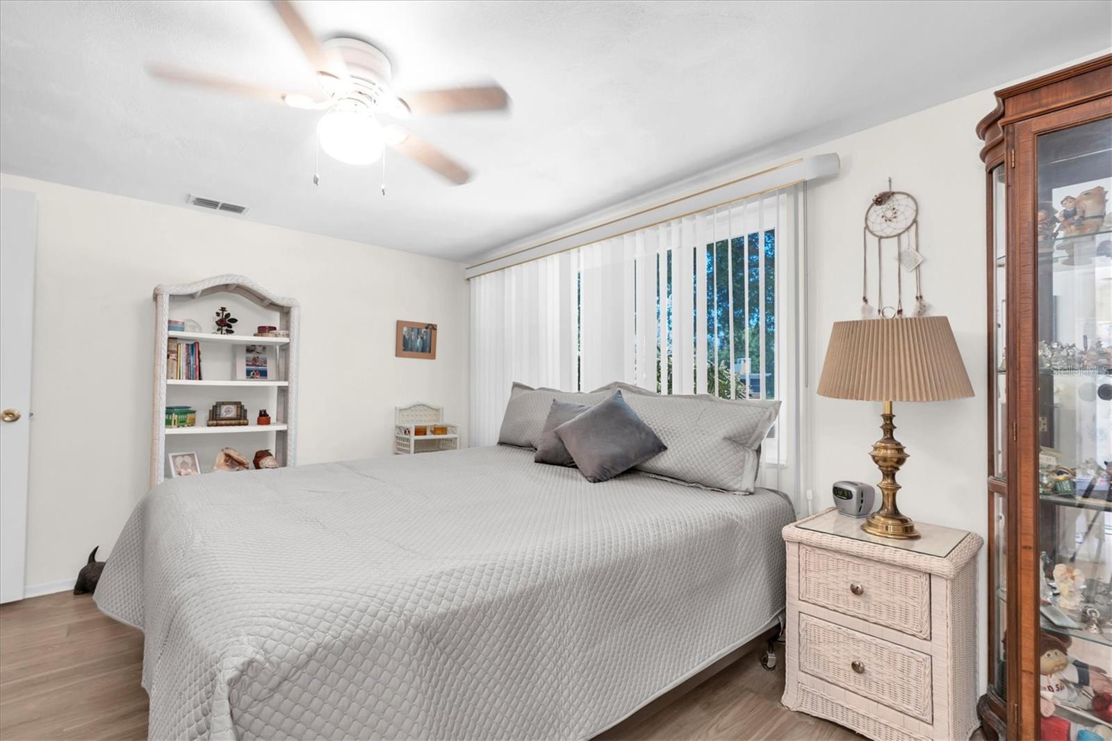 BEACON SQUARE - Residential