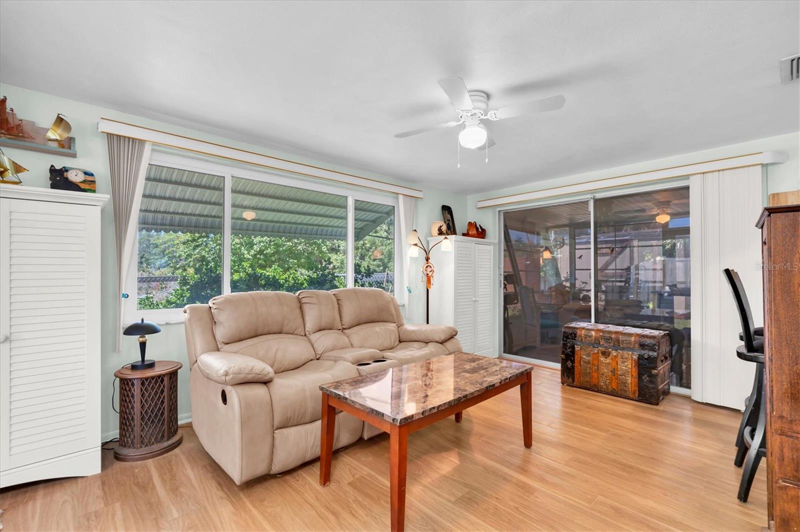 BEACON SQUARE - Residential