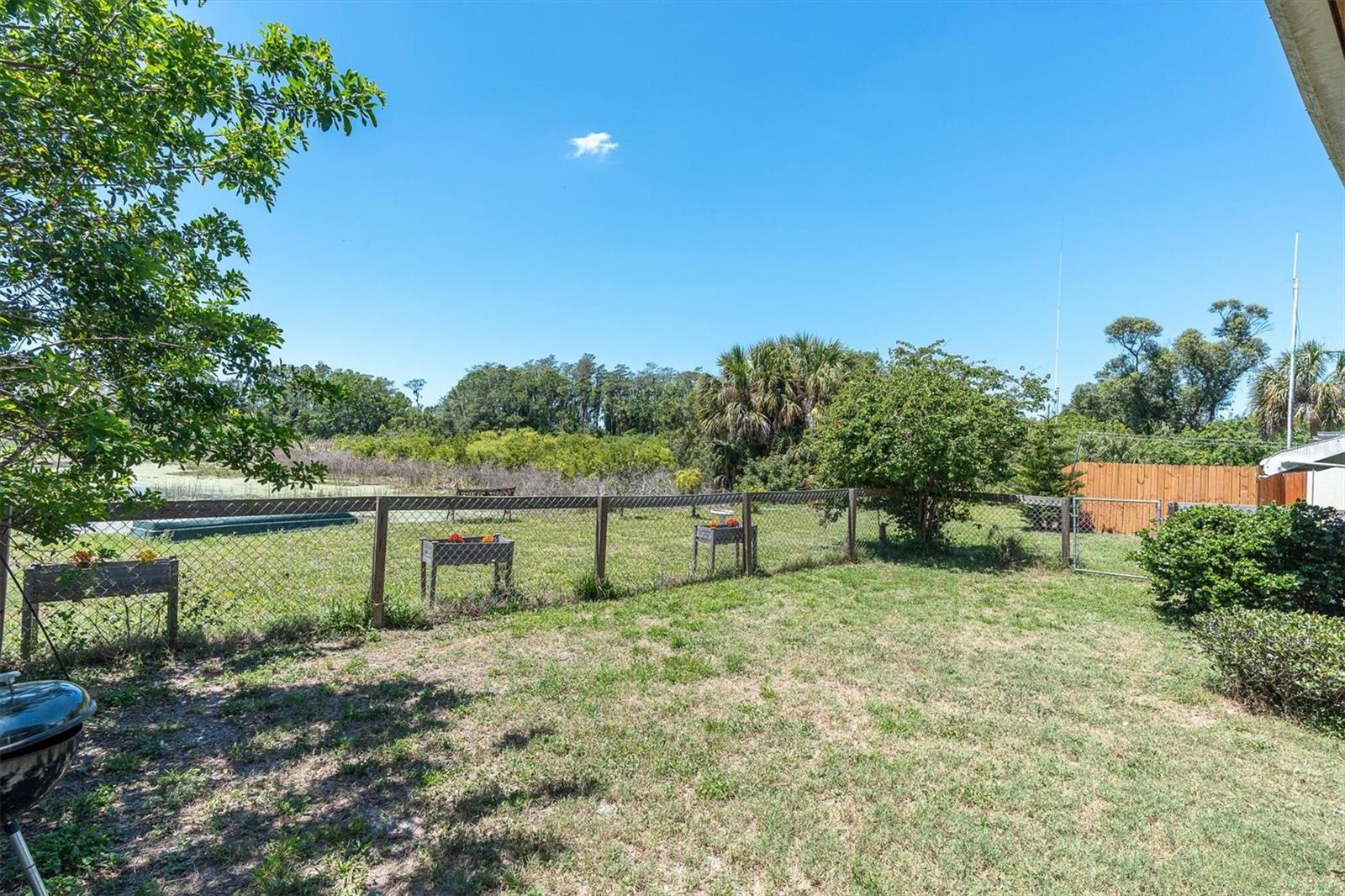 BEACON SQUARE - Residential