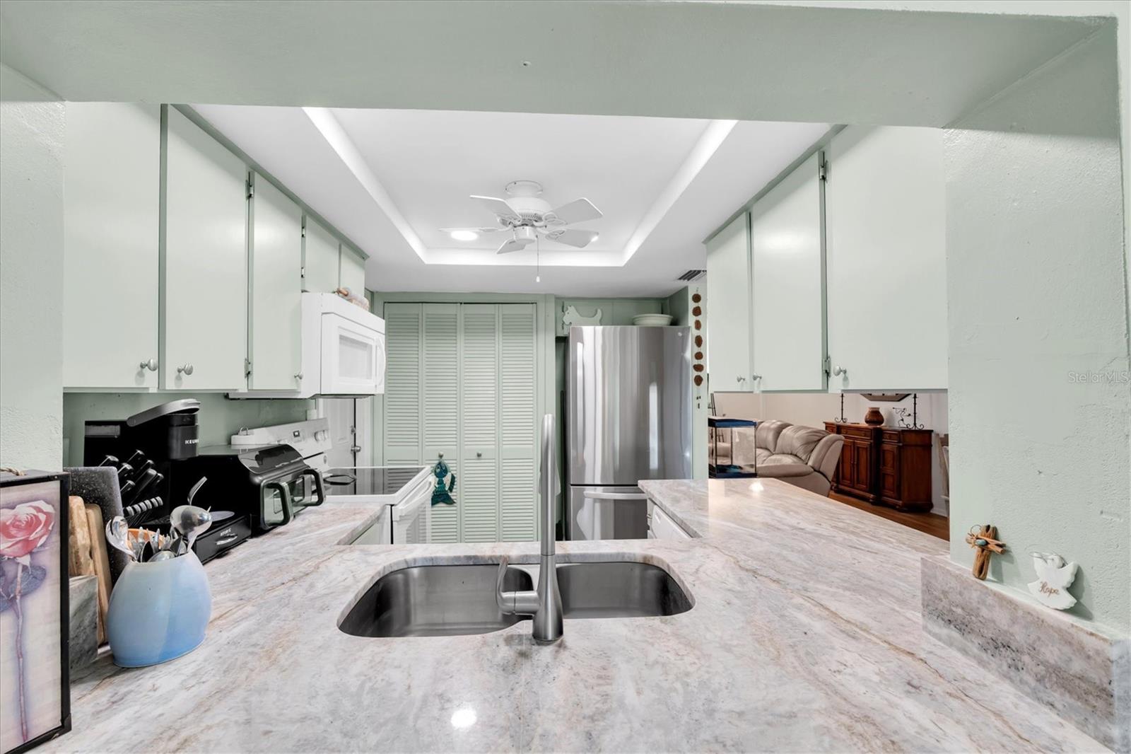 BEACON SQUARE - Residential