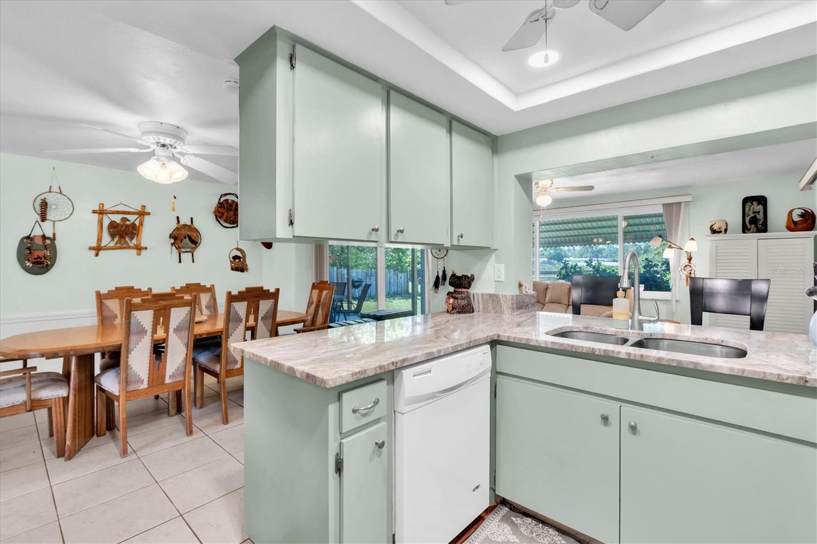 BEACON SQUARE - Residential