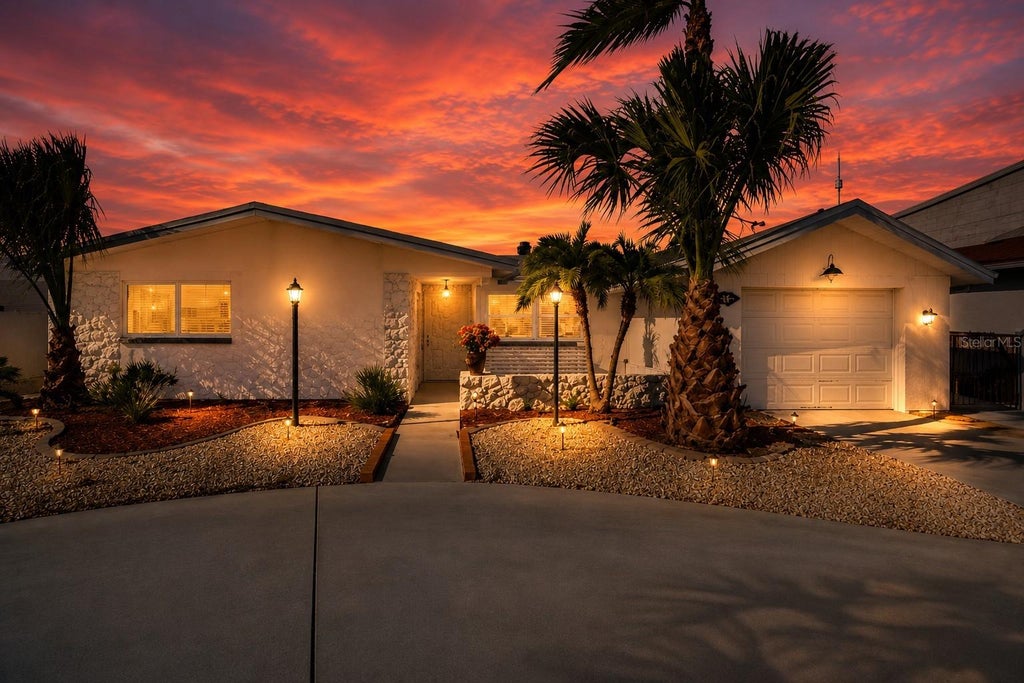 Photo of 13711 Allyn Drive, Hudson, FL 34667 (MLS # TB8446389)
