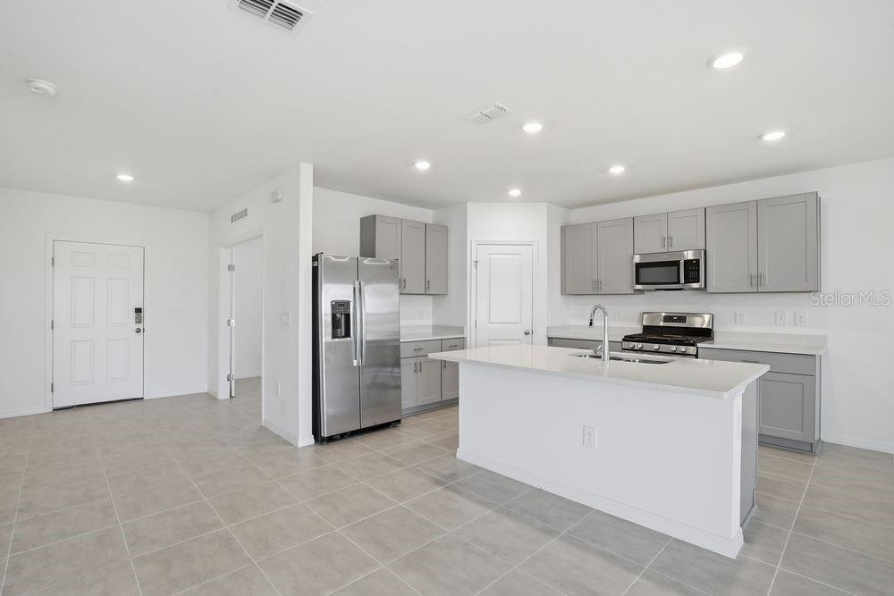 13239 COMMONS AVENUE