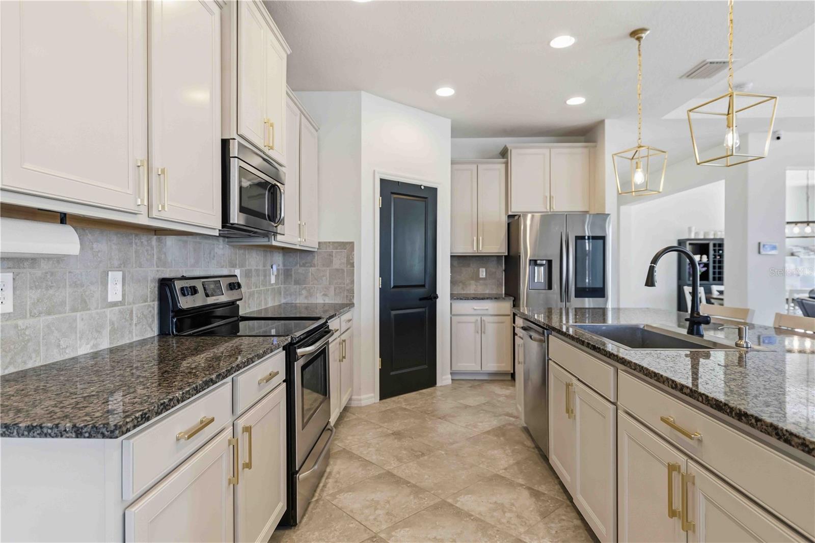 DEL TIERRA PHASE II - Residential