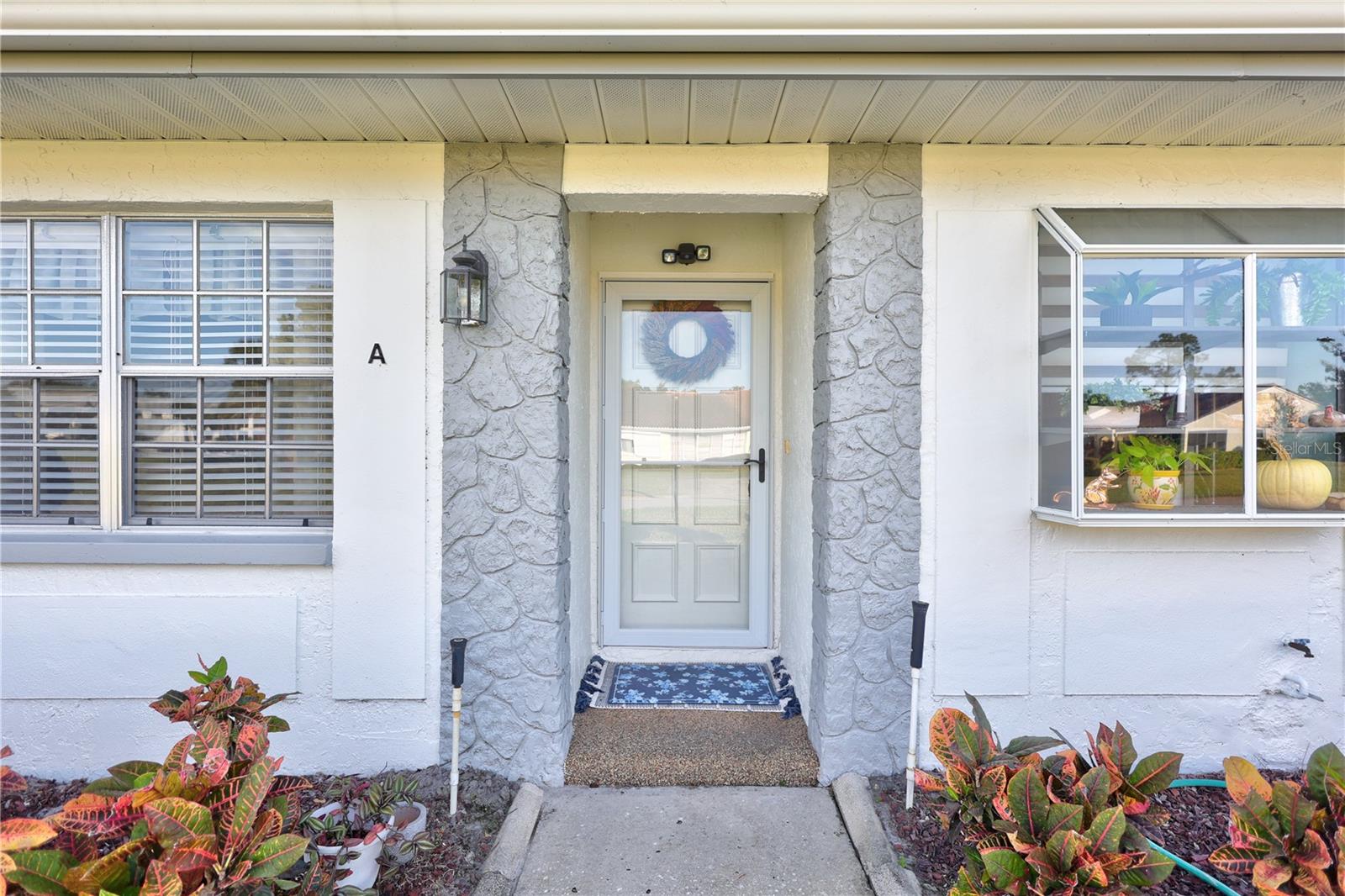 HIGHLAND LAKES VILLAS ON THE GREEN - Residential