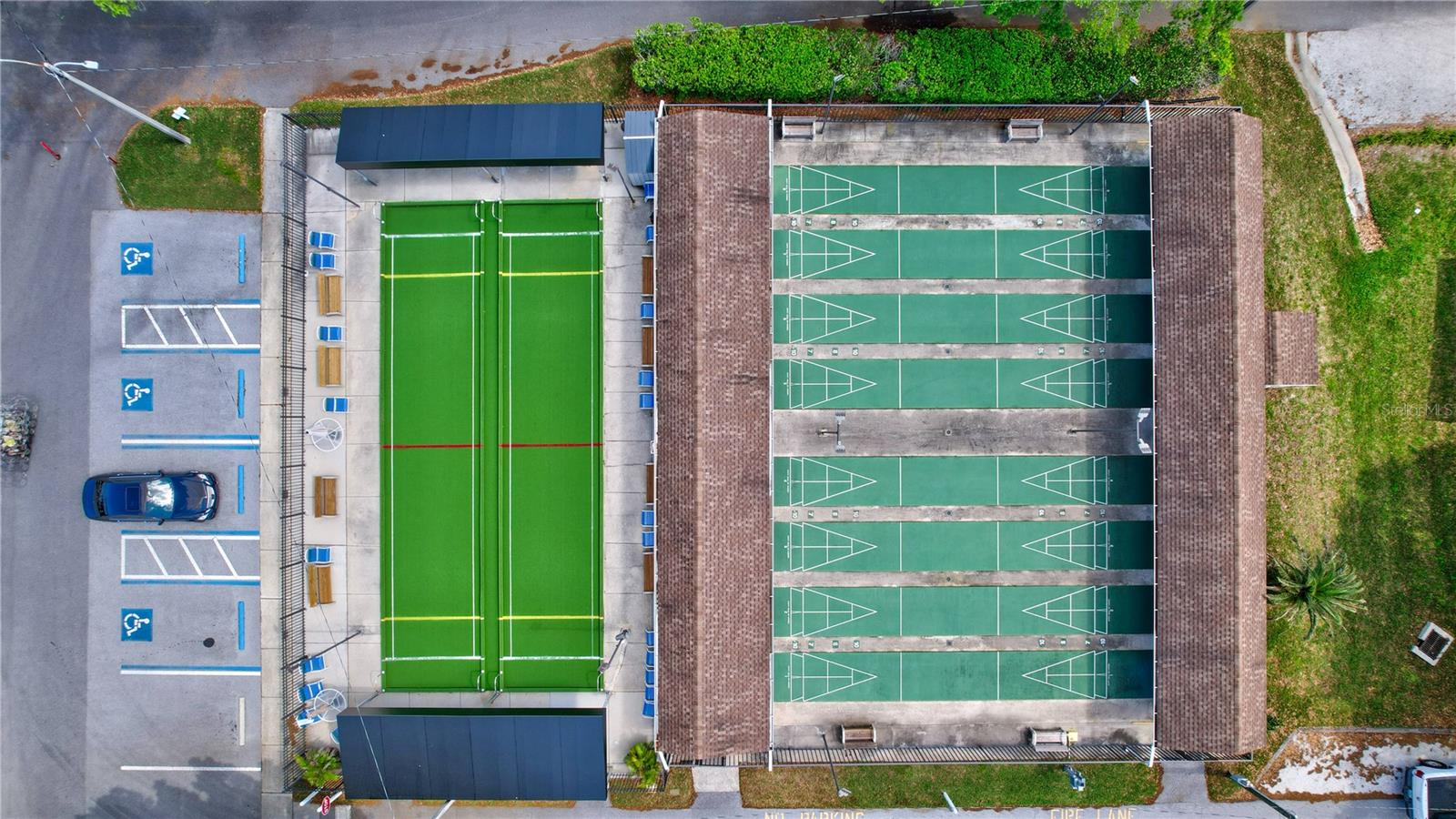 HIGHLAND LAKES VILLAS ON THE GREEN - Residential