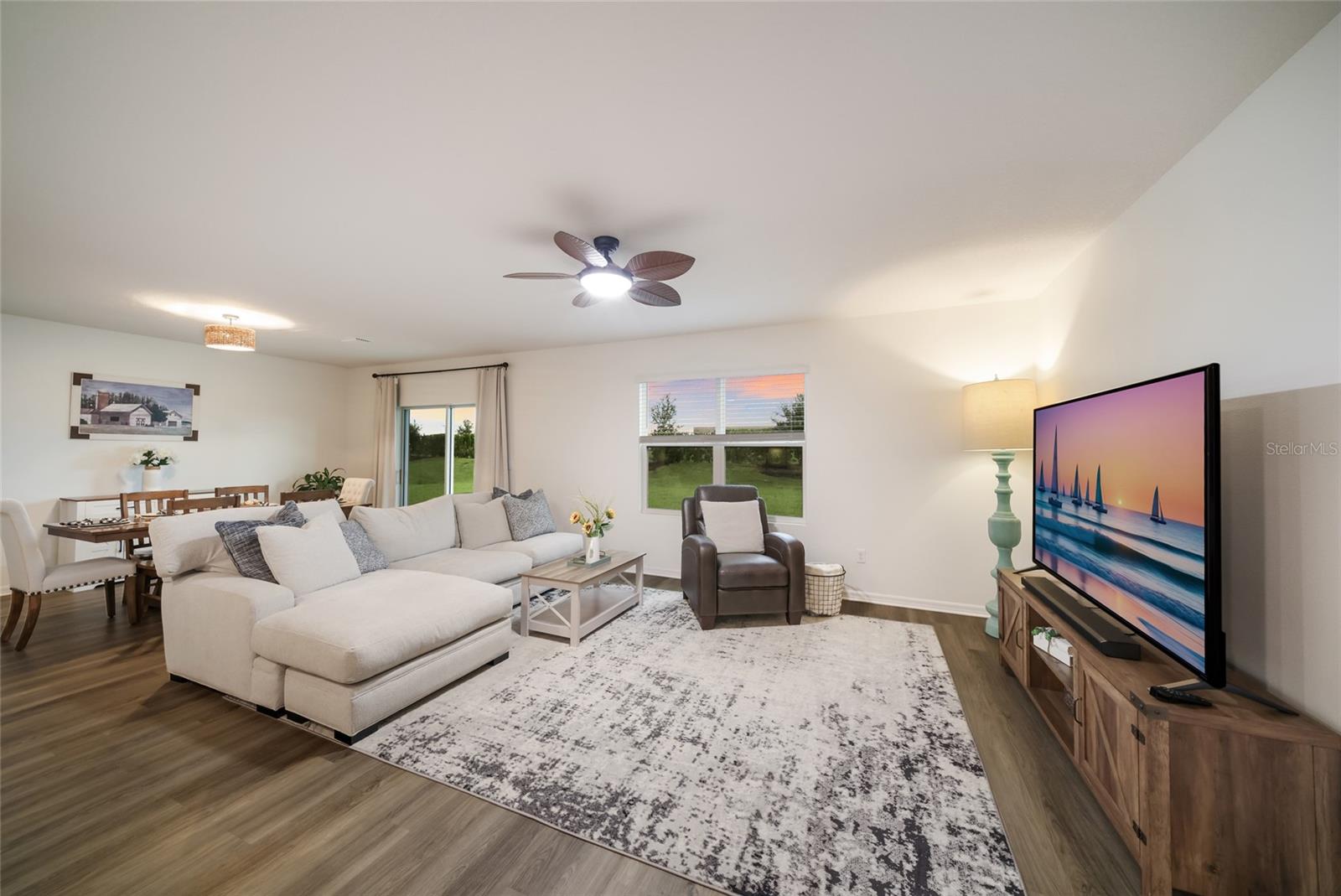 3471 HILLTOP CIRCLE
