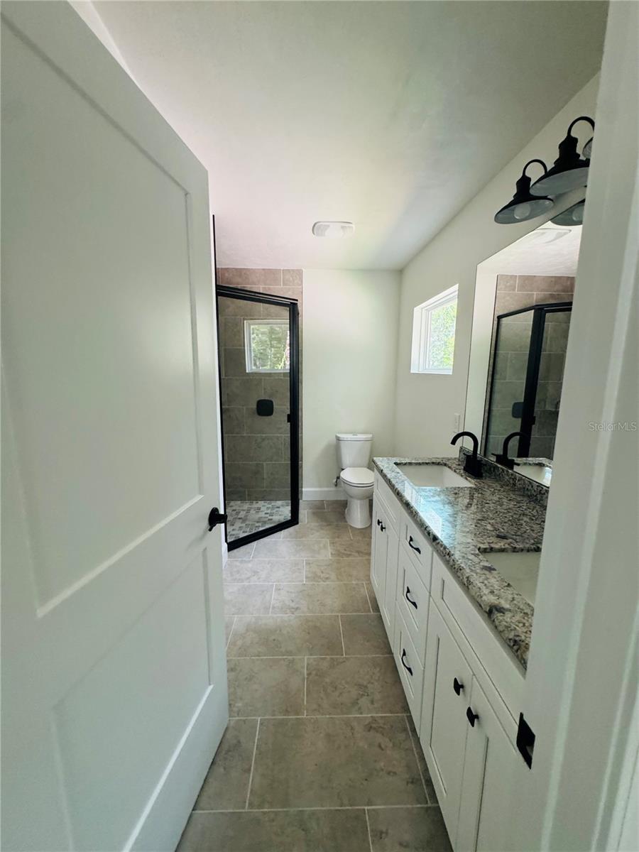 UNIVERSITY ESTATES - Residential